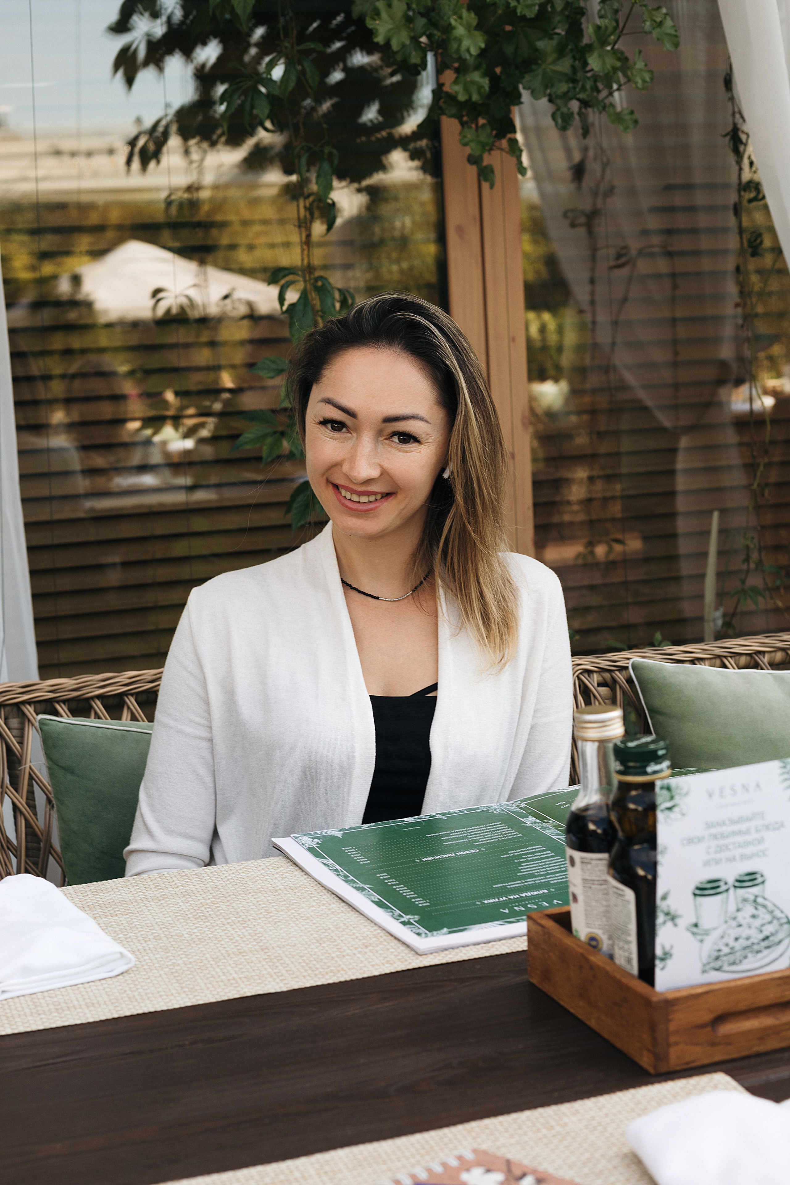 Ресторан Vesna Новая Рига, встреча клуба. Портретный фотограф в Москве и МО Зимина Татьяна