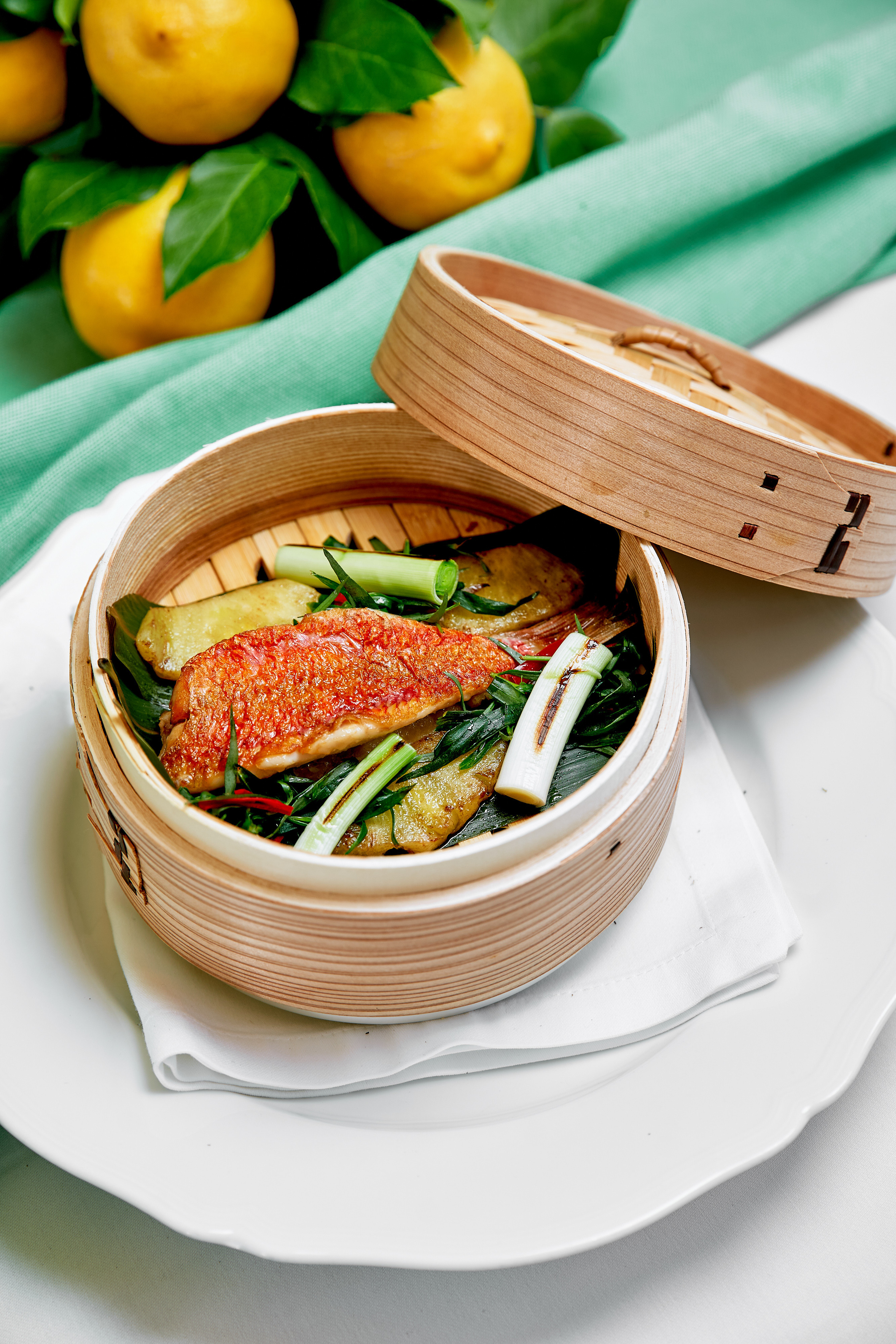 ASUNTA MADRE SMM контент. Фотограф в Москве и по всему миру — Олег Акентьев (Events, Светская Хроника, FTP)