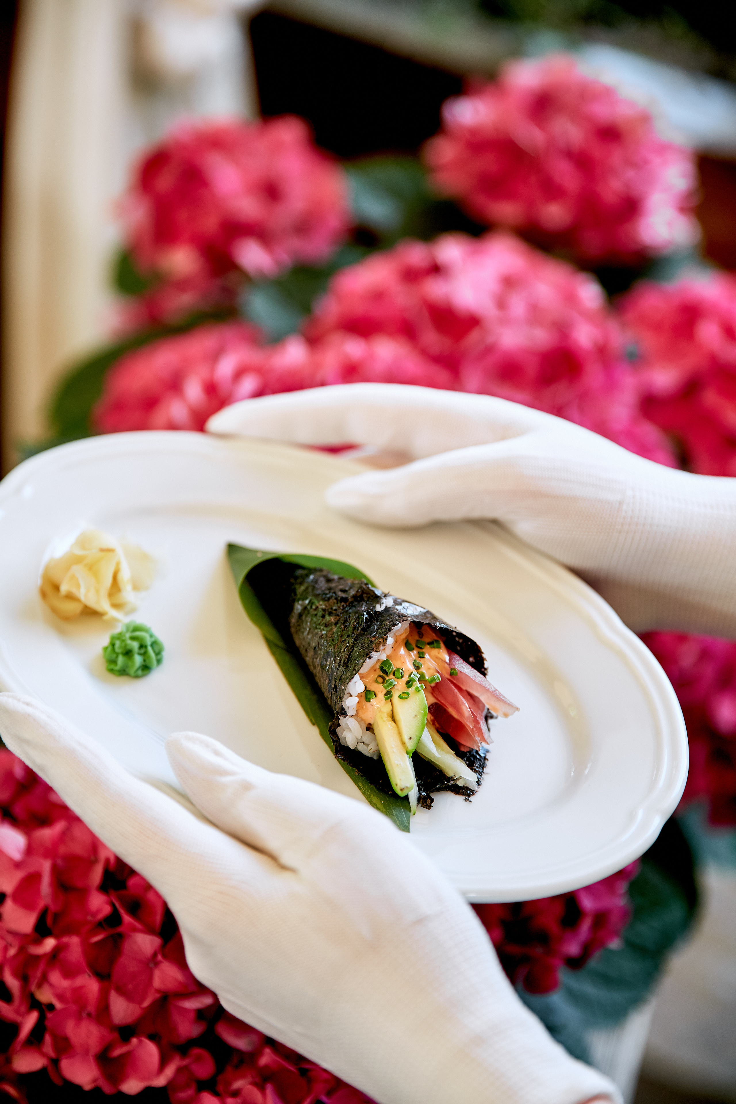 ASUNTA MADRE SMM контент. Фотограф в Москве и по всему миру — Олег Акентьев (Events, Светская Хроника, FTP)