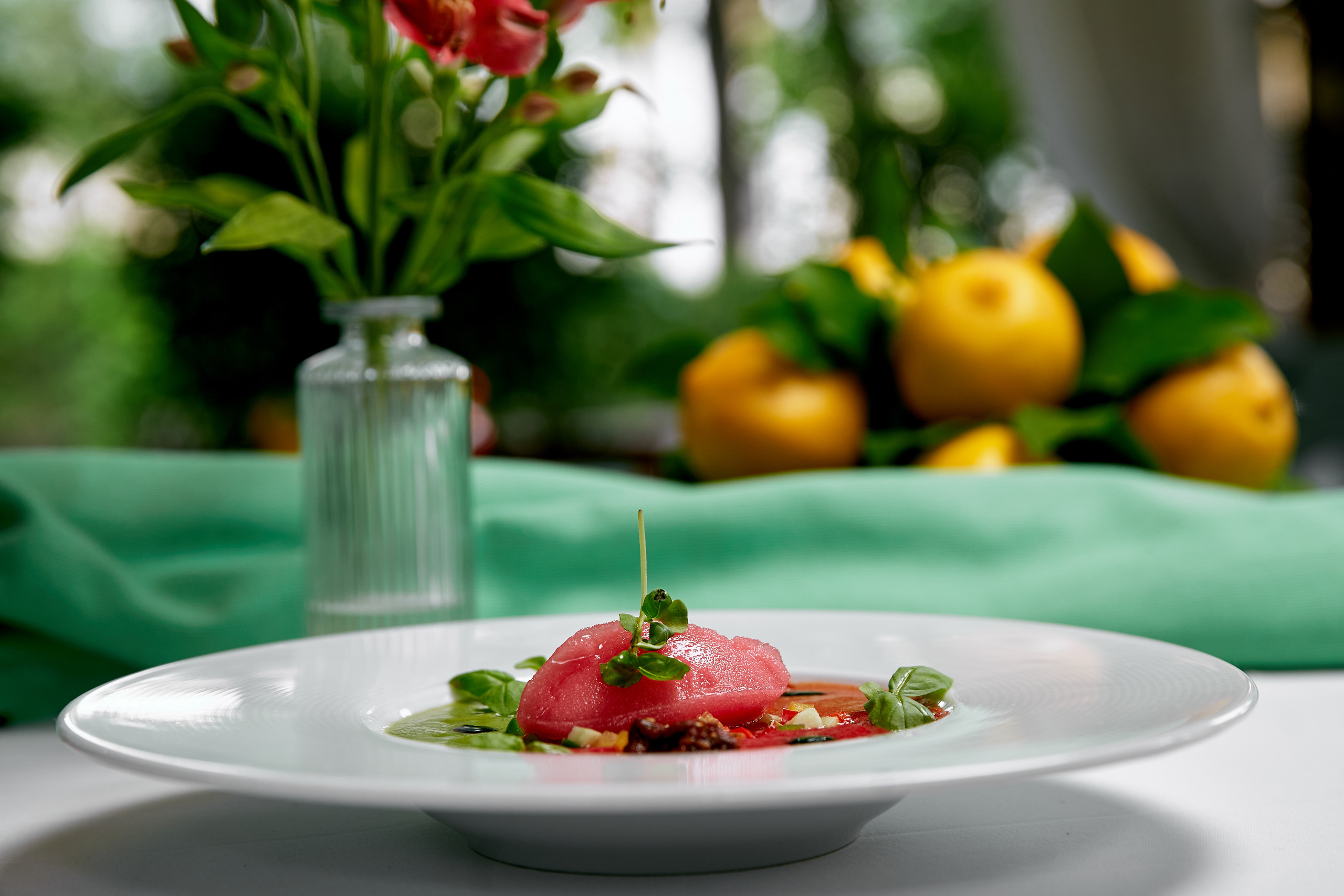 ASUNTA MADRE SMM контент. Фотограф в Москве и по всему миру — Олег Акентьев (Events, Светская Хроника, FTP)