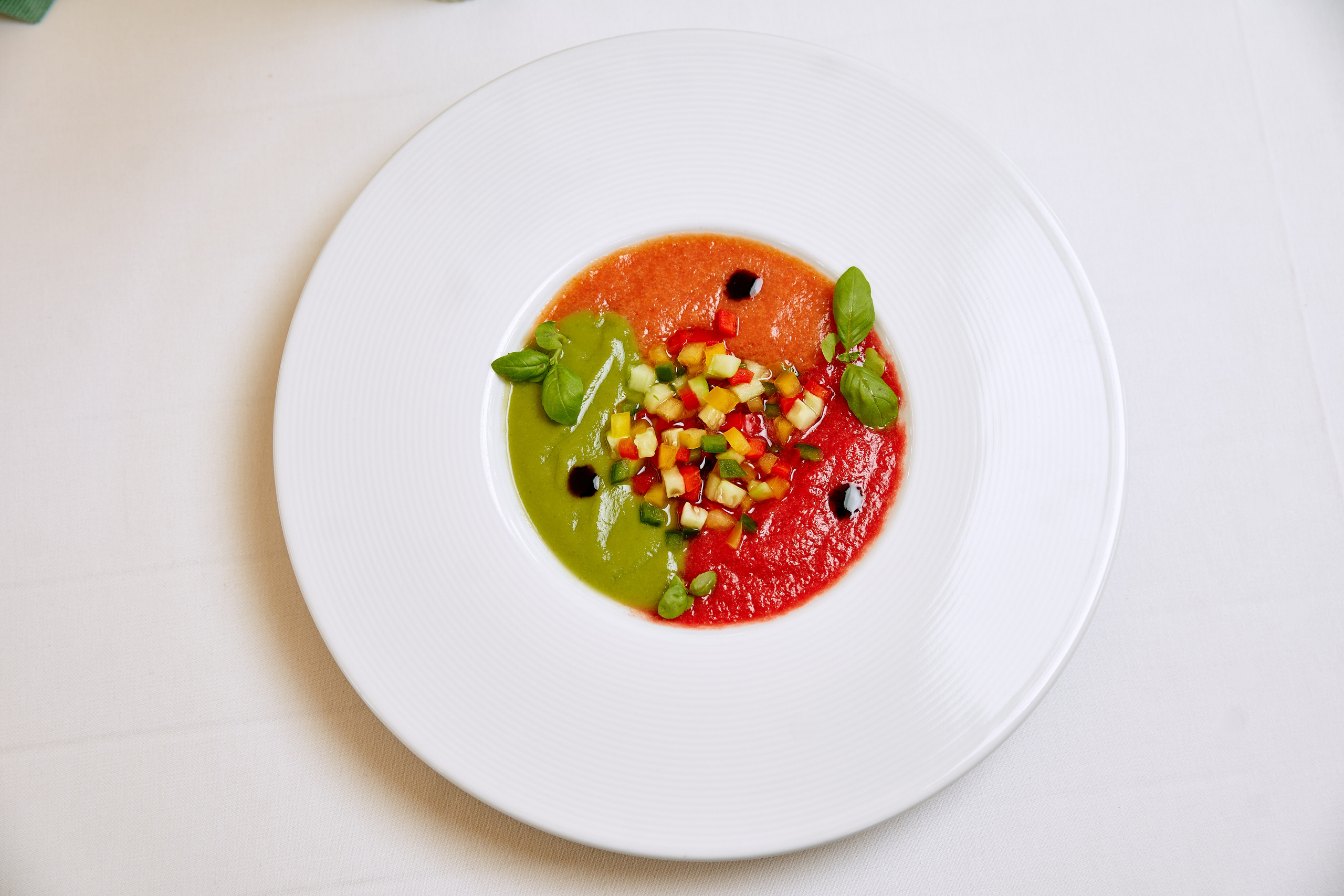 ASUNTA MADRE SMM контент. Фотограф в Москве и по всему миру — Олег Акентьев (Events, Светская Хроника, FTP)