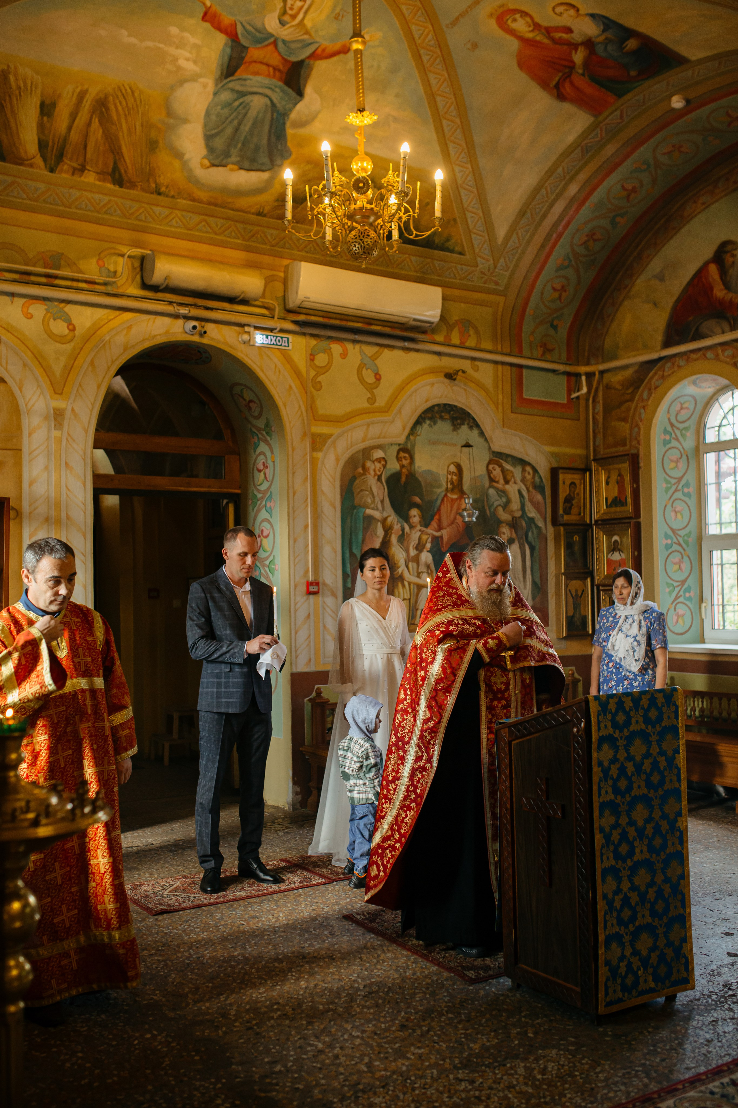Церковь Покрова Пресвятой Богородицы в Осеченках г. Раменское. Свадебный и семейный фотограф