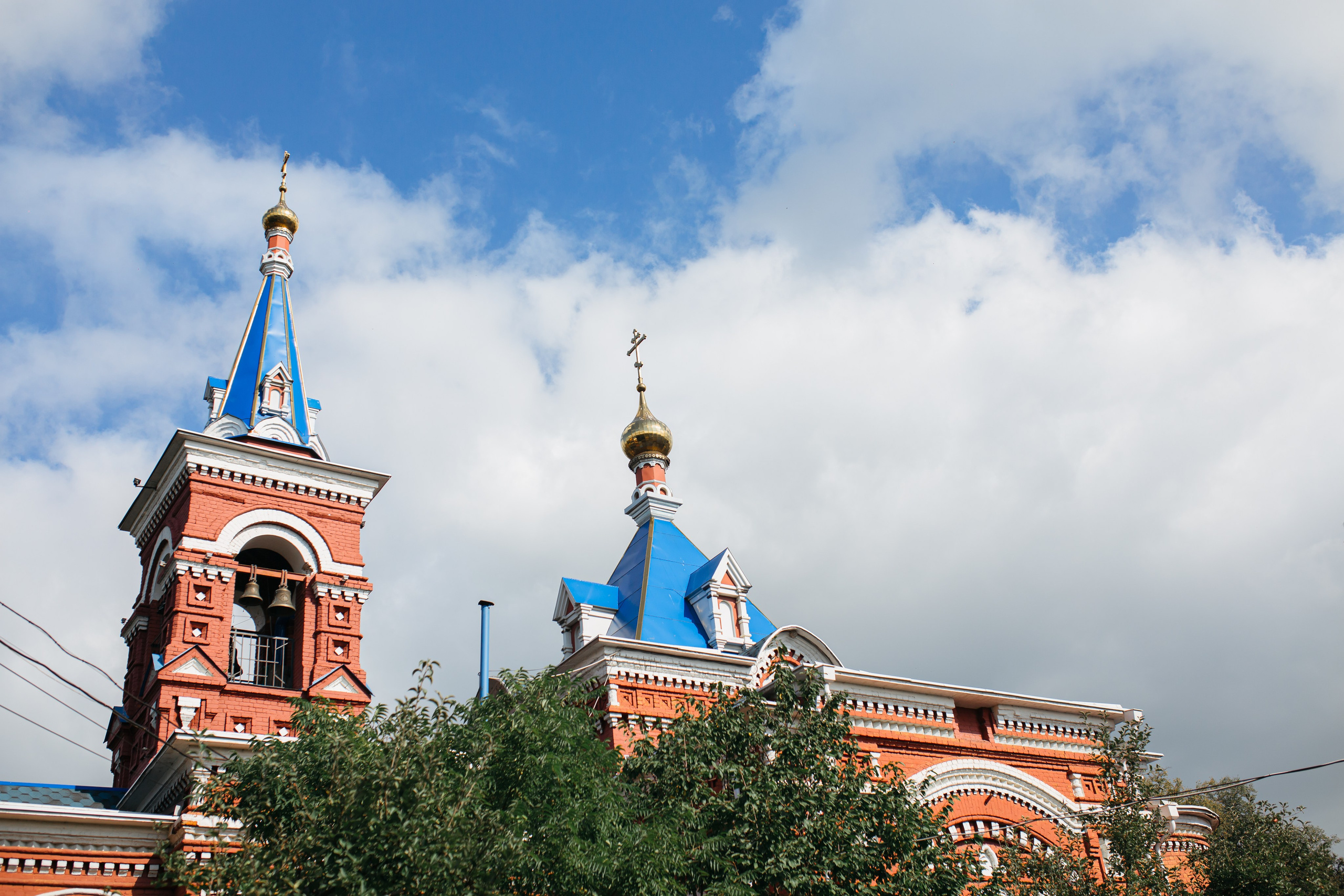 Церковь Покрова Пресвятой Богородицы в Осеченках г. Раменское. Свадебный и семейный фотограф