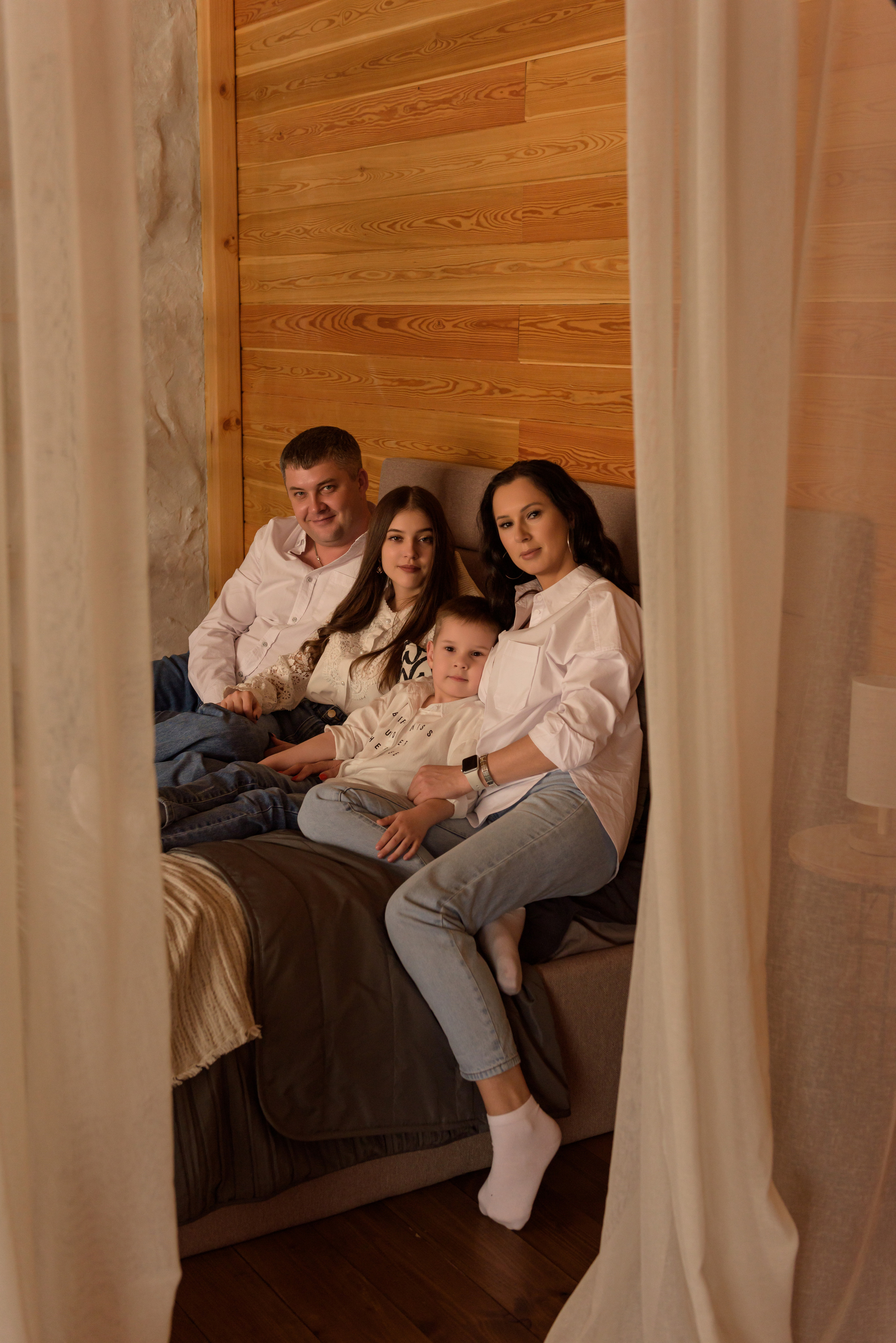 Ирина, Евгений, Дима и Настя. Семейный и свадебный фотограф во Владивостоке