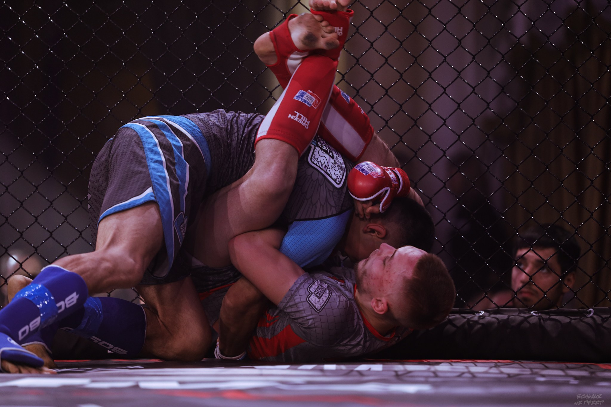 ПРОФЕССИОНАЛЬНЫЙ ТУРНИР ПО СМЕШАННЫМ ЕДИНОБОРСТВАМ «TYUMEN PRO MMA». Больше не греет