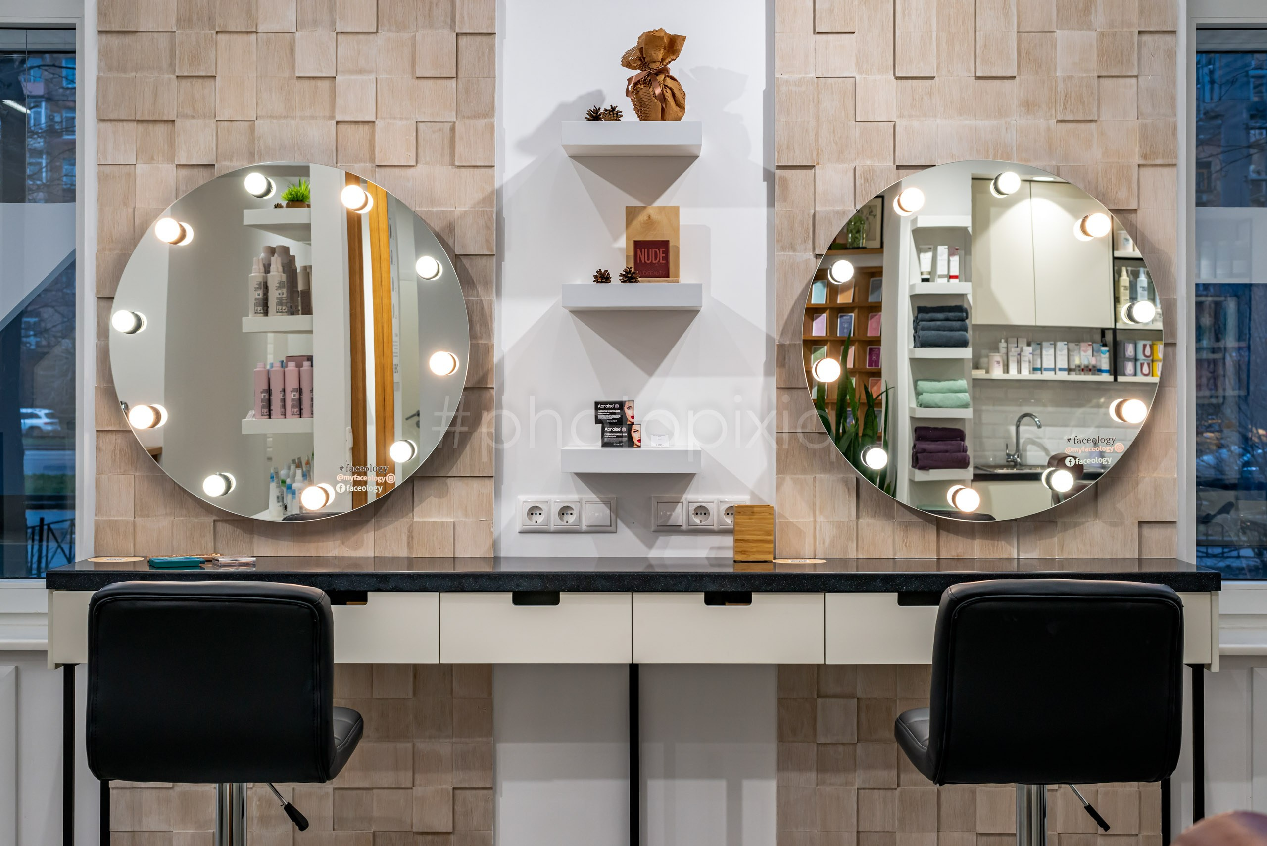 Интерьерная съёмка салона красоты Chevelure. Интерьерная съёмка и виртуальные туры — Интерьерный фотограф Кузнецов Сергей (photopixiq)