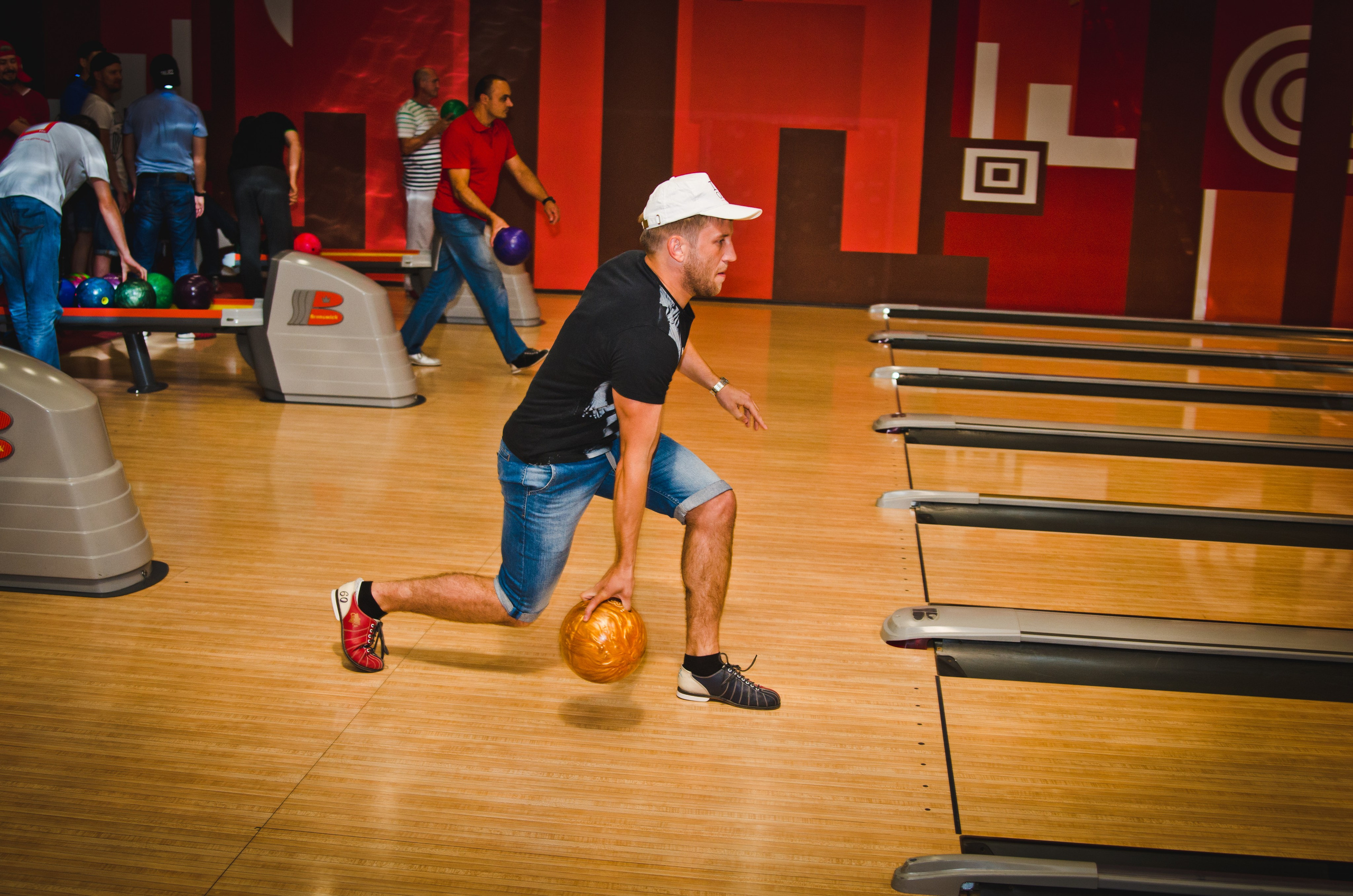 Копоратив.МТС-Теле2-Ростелеком.Боулинг. Свадебный и семейный фотограф Денис Лукьянов в Краснодаре, Краснодарском крае и Республике Крым