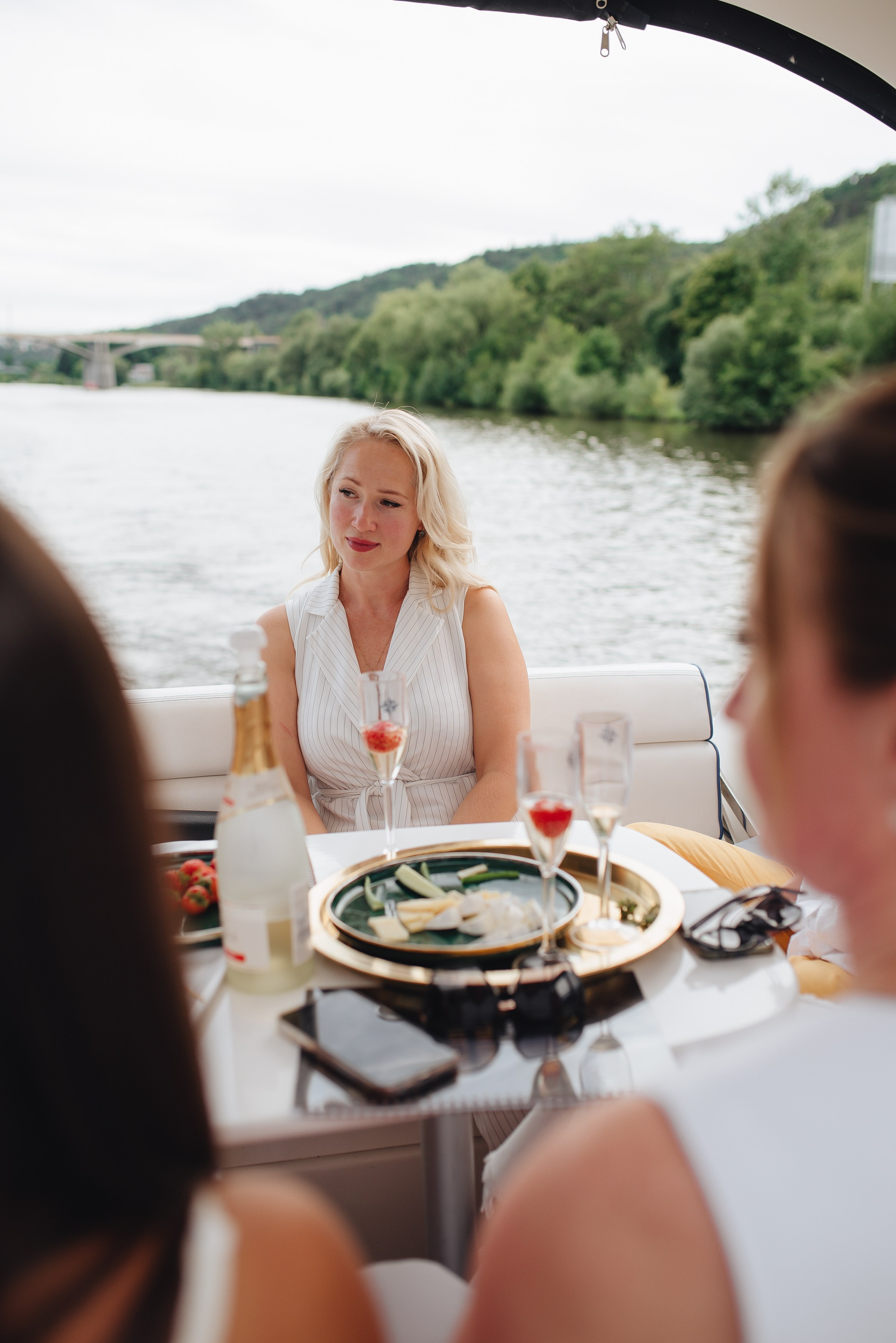 Фотосессия на яхте. Фотограф Прага | Photographer Prague| Фотограф в Праге Яра Куркус