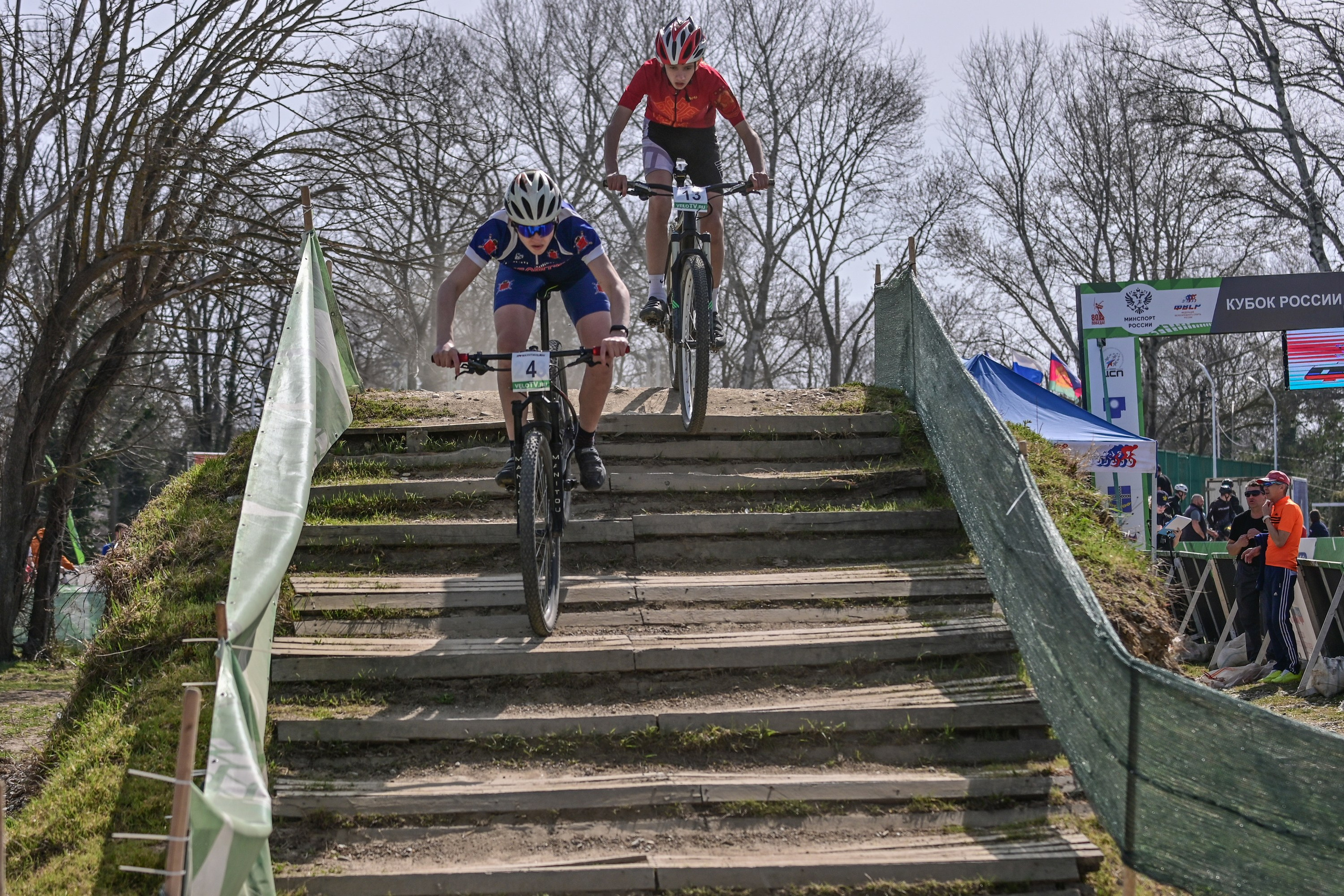 Маунтинбайк, кросс-кантри в Архипо-Осиповке 16 марта 2025. Спортивный фотограф, фотожурналист Павел Ларькин