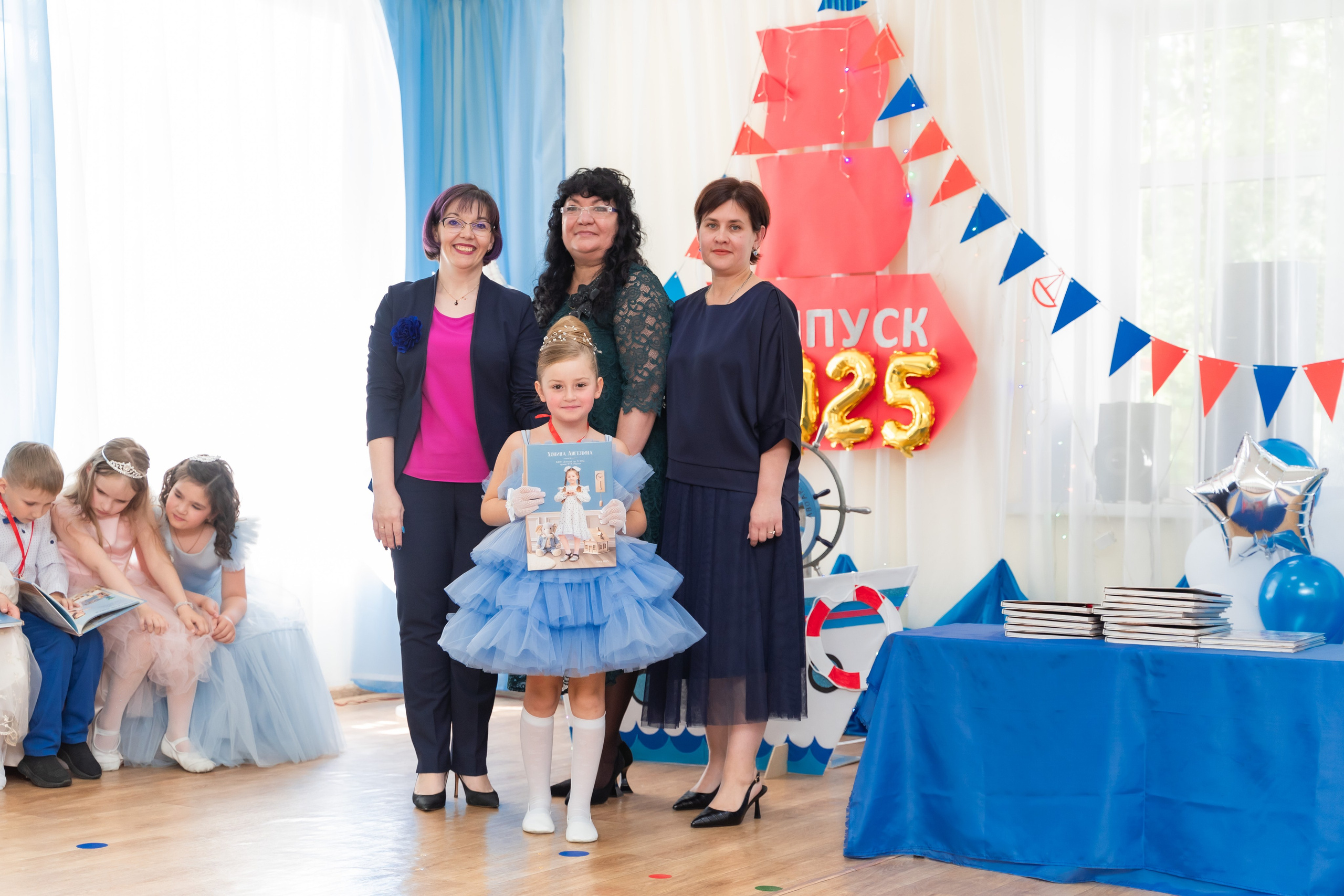 Фотосессия на Выпускной в детском саду. Свадебный и семейный фотограф в Омске Белозерова Александра