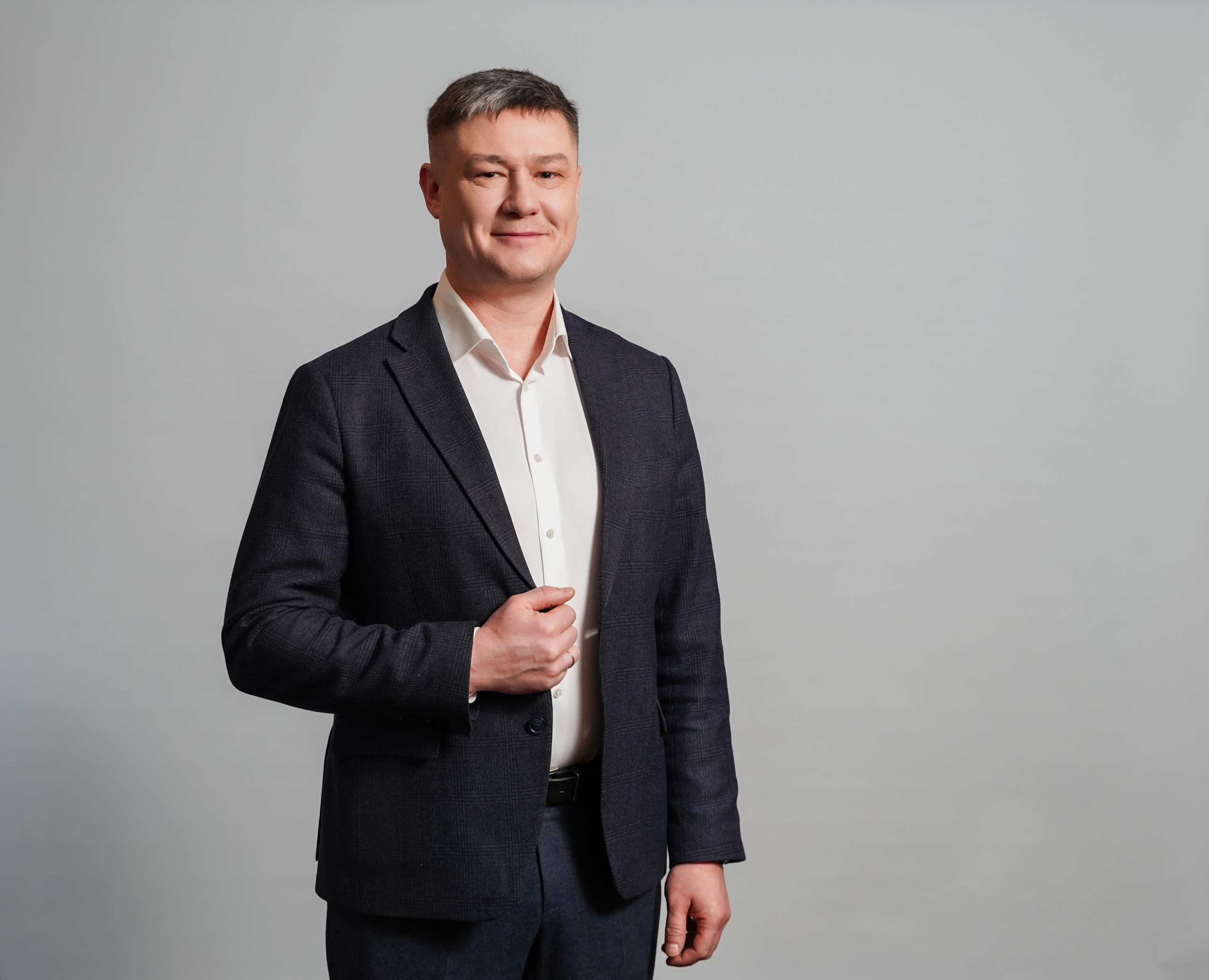 Корпоративные портреты сотрудников. Свадебный и семейный фотограф в Омске Белозерова Александра