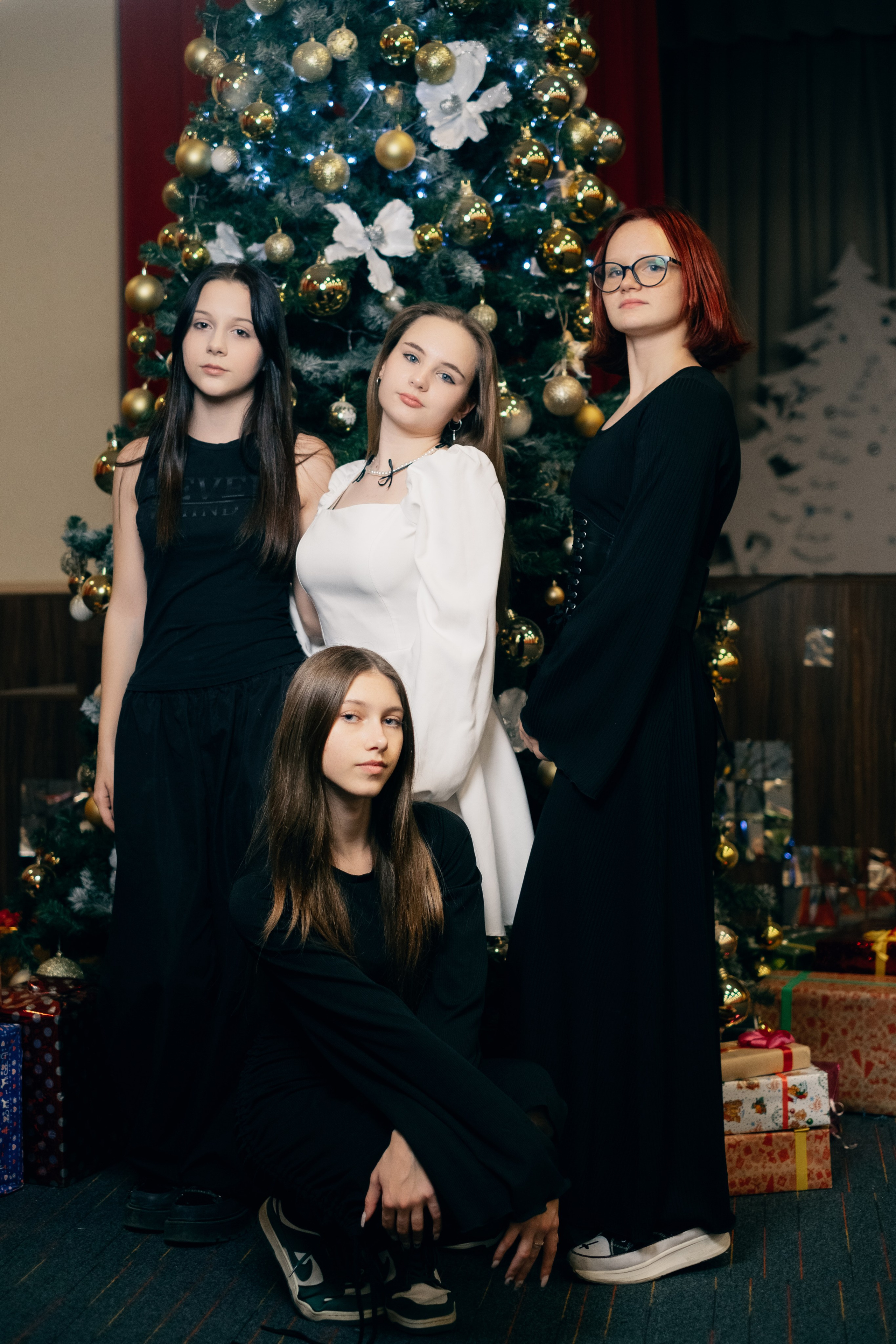 Новогодняя Фотосессия МАОУ СОШ№ 15 8 «Г». Свадебный и репортажной фотограф Денис Ожигин в Краснодаре и Краснодарском крае