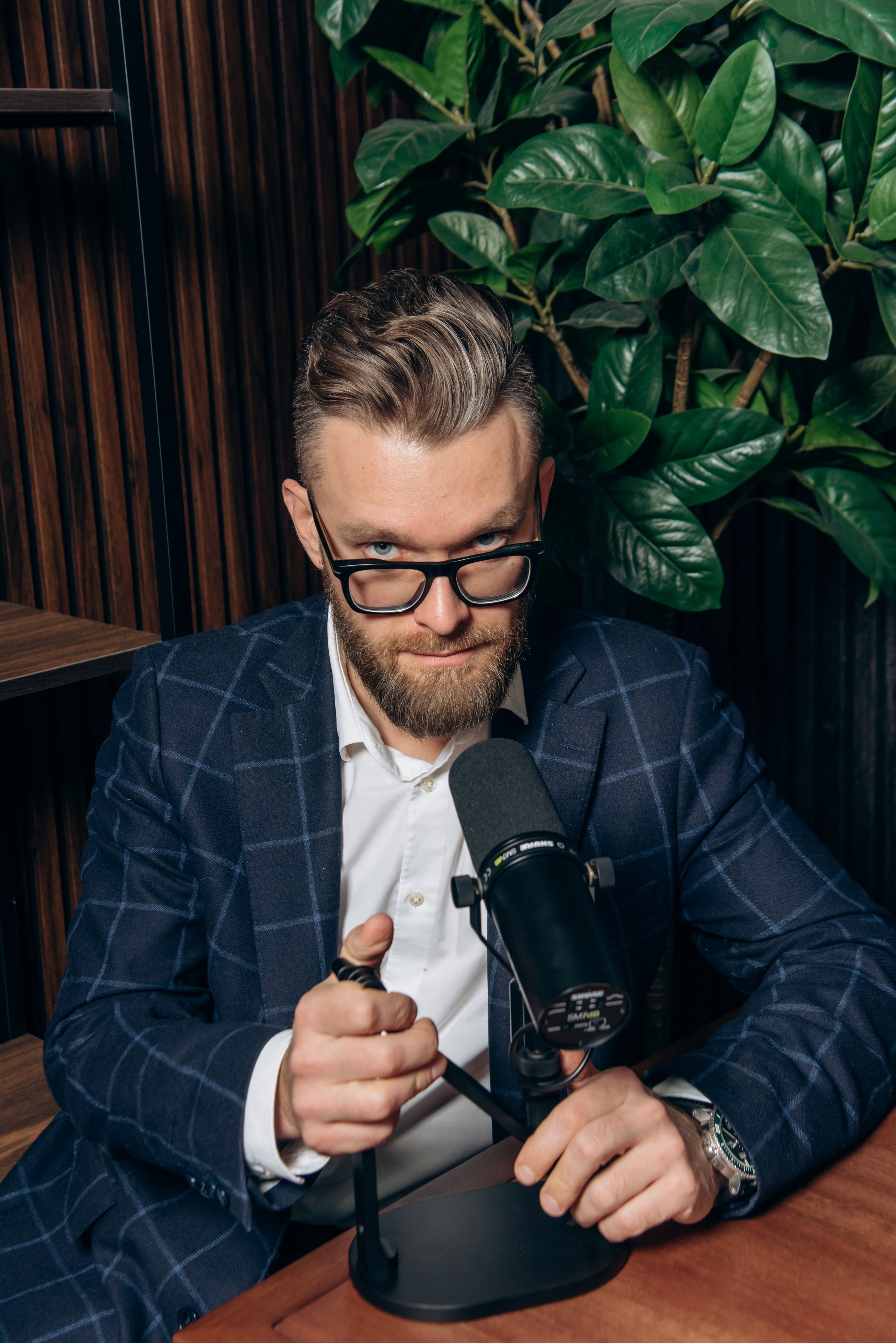 #деловойпортрет #бизнеспортрет #мужскойпортрет #профессиональныйпортрет #портретнаделовую #headshots #businessheadshot #corporateheadshot #геройнафото #студийнаяфотосессия #портретдлярезюме #портретдляLinkedIn #партнерскиепартнёры #мужскойстиль #деловойобраз