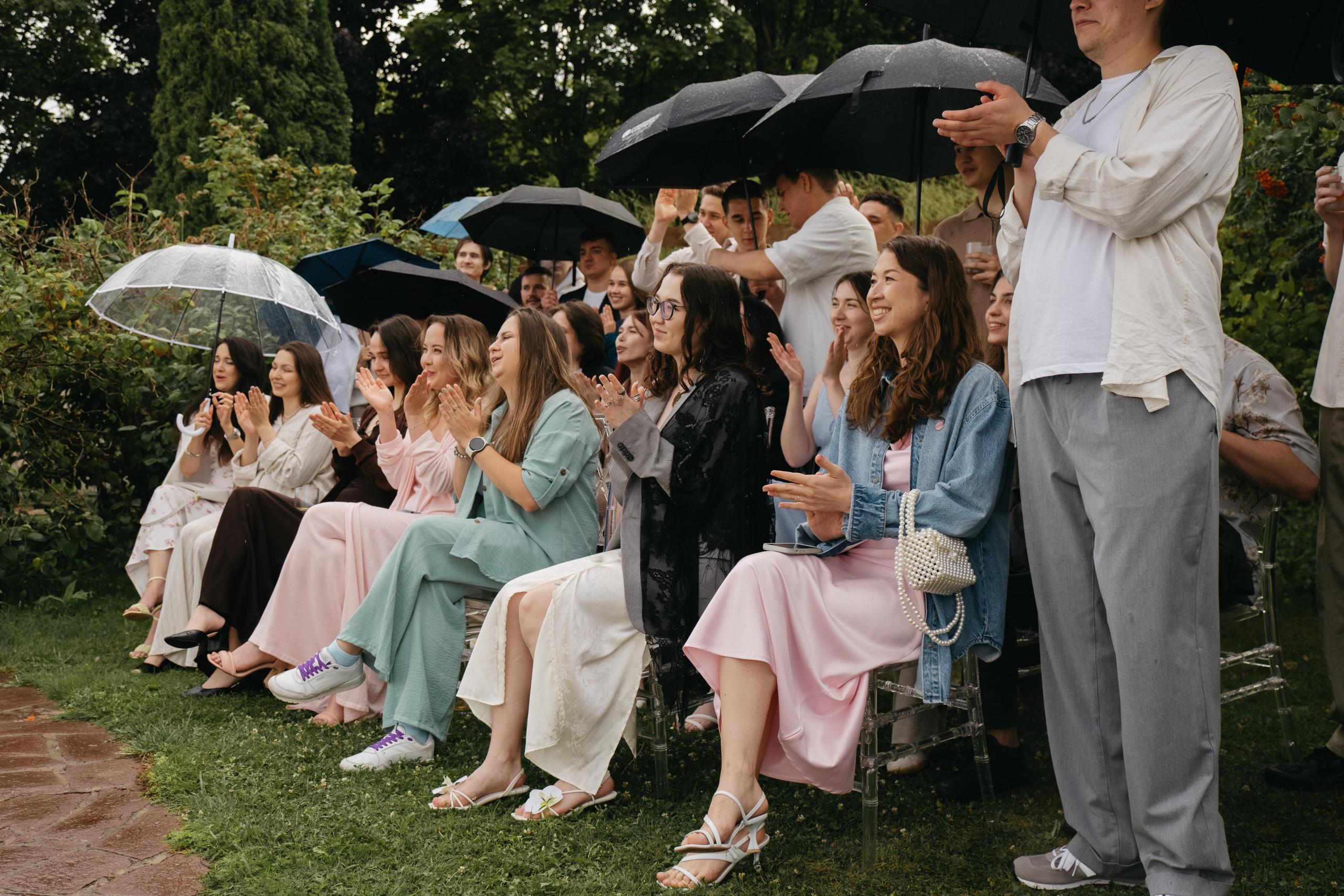 Молодые счастливые. Обо мне