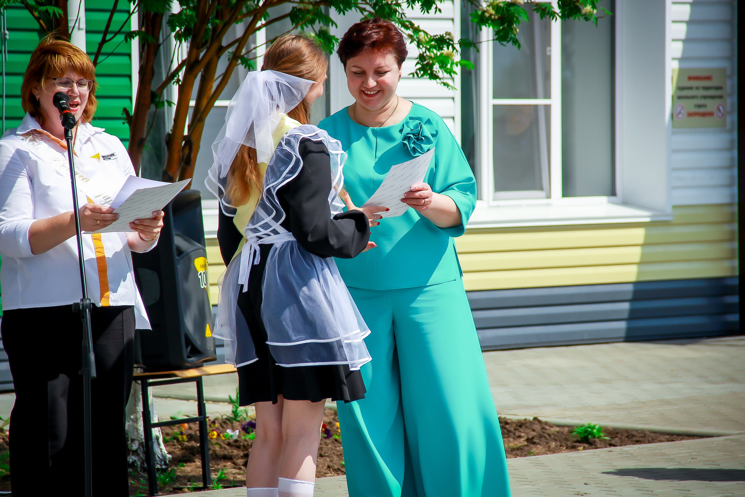 9-11 классы СЪЁМКИ ВЫПУСКНЫХ И ПОСЛЕДНИХ ЗВОНКОВ. Выпускные альбомы для школ и Детских садов в Барнауле /Выпускные/Свадебные/Детские/Семейные и др. виды съёмок /Фотограф Вера Валейко