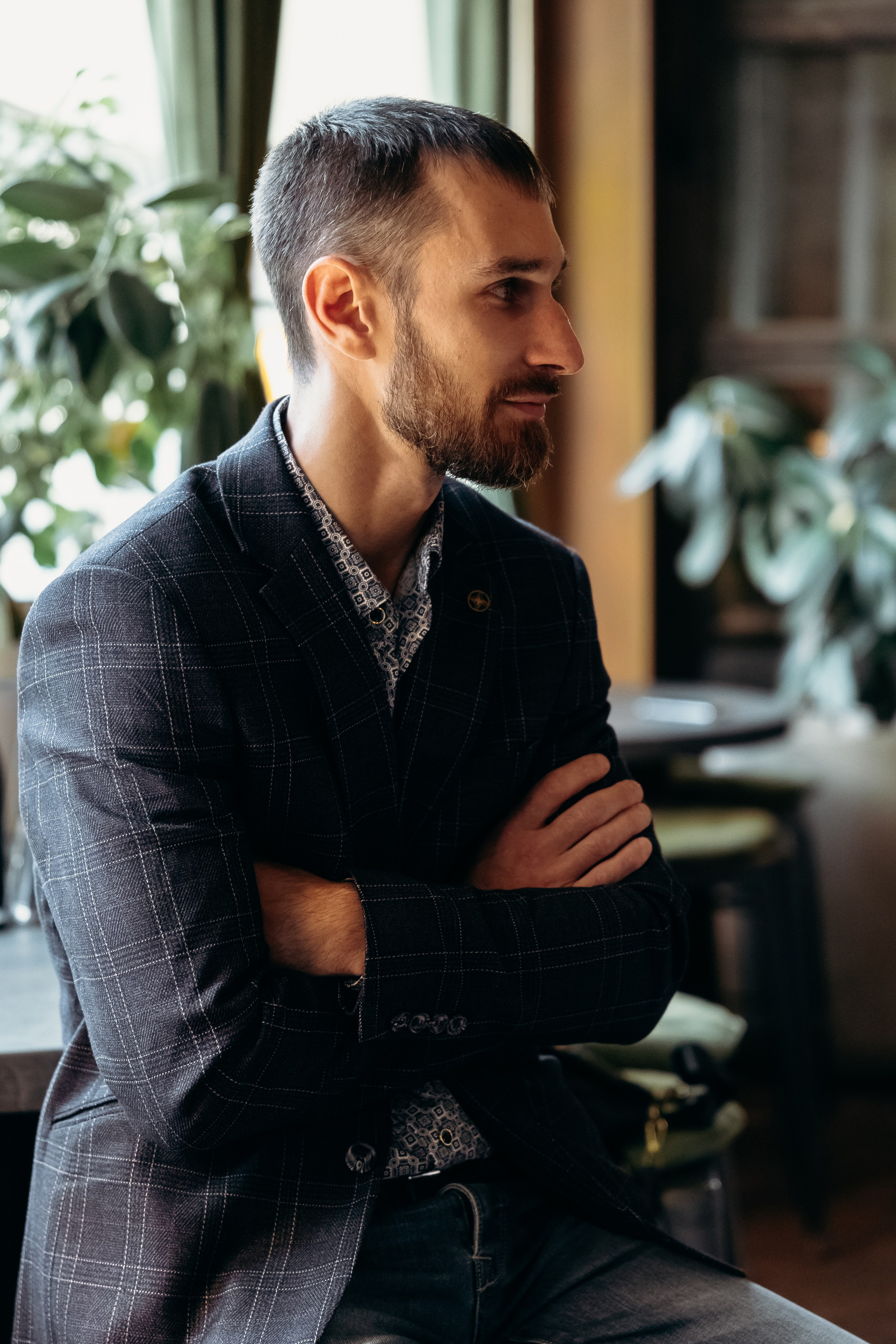 Александр и Елена (сборы, ресторан). Фотограф свадебный семейный в Красноярске Шукшина Наталья