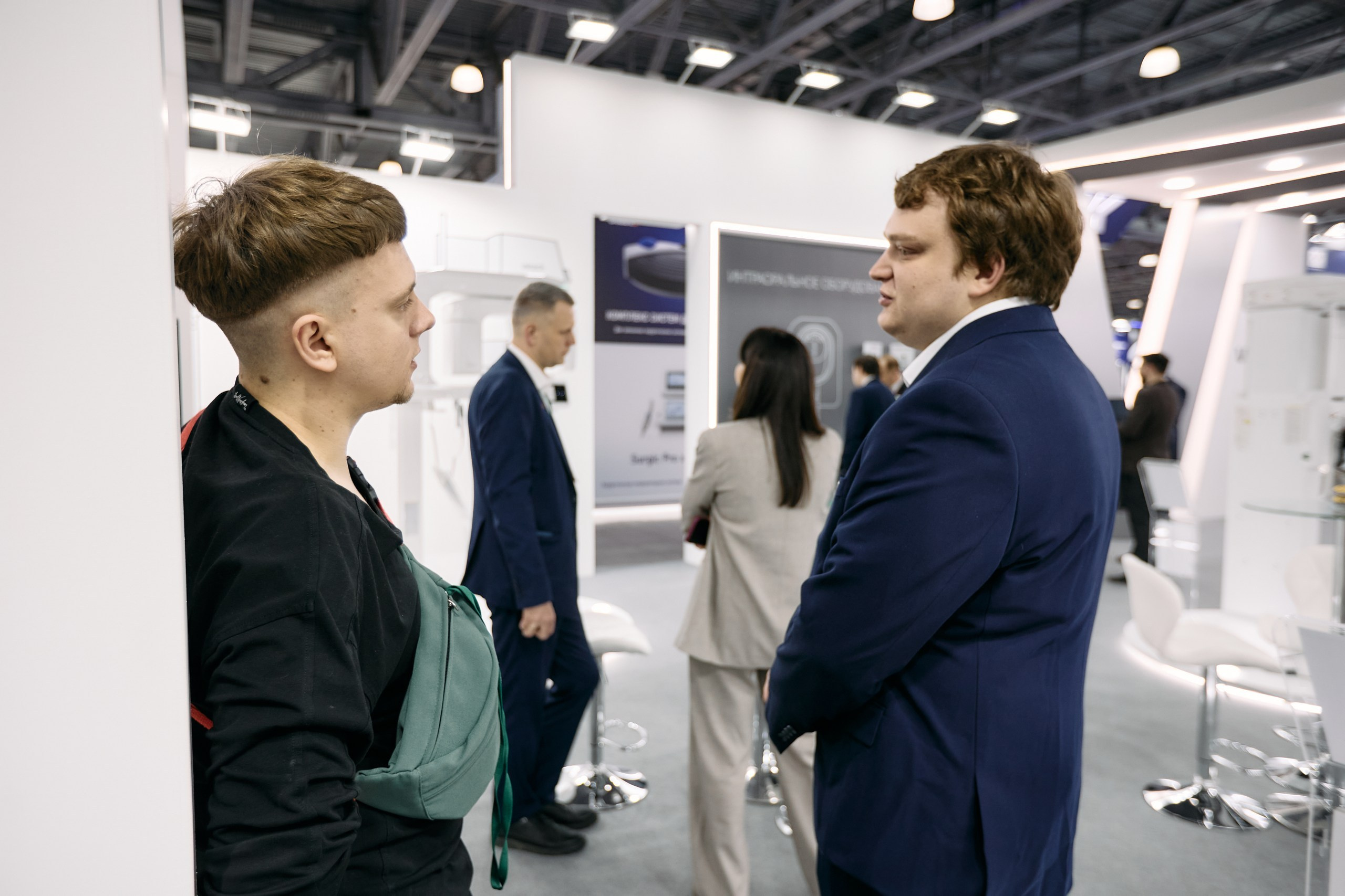 Дентал Салон 2026: Vatech. Свадебный и репортажный фотограф Дмитрий Кононенко