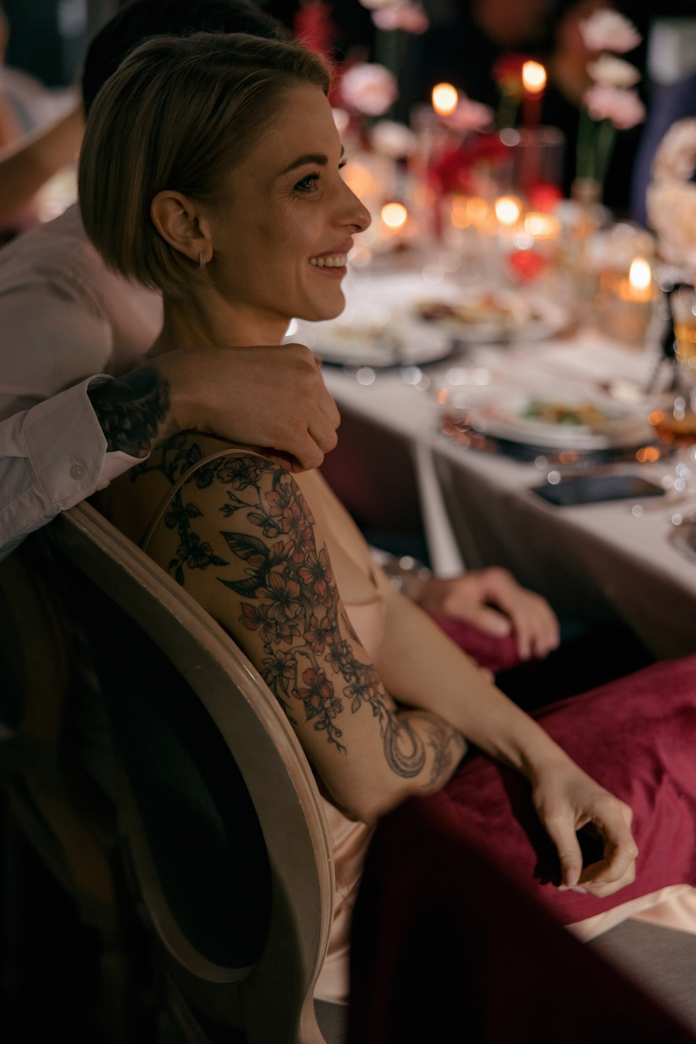 Юлия и Александр в отеле '12 причин' и кафе 'Мишель'. Свадебный фотограф Москва