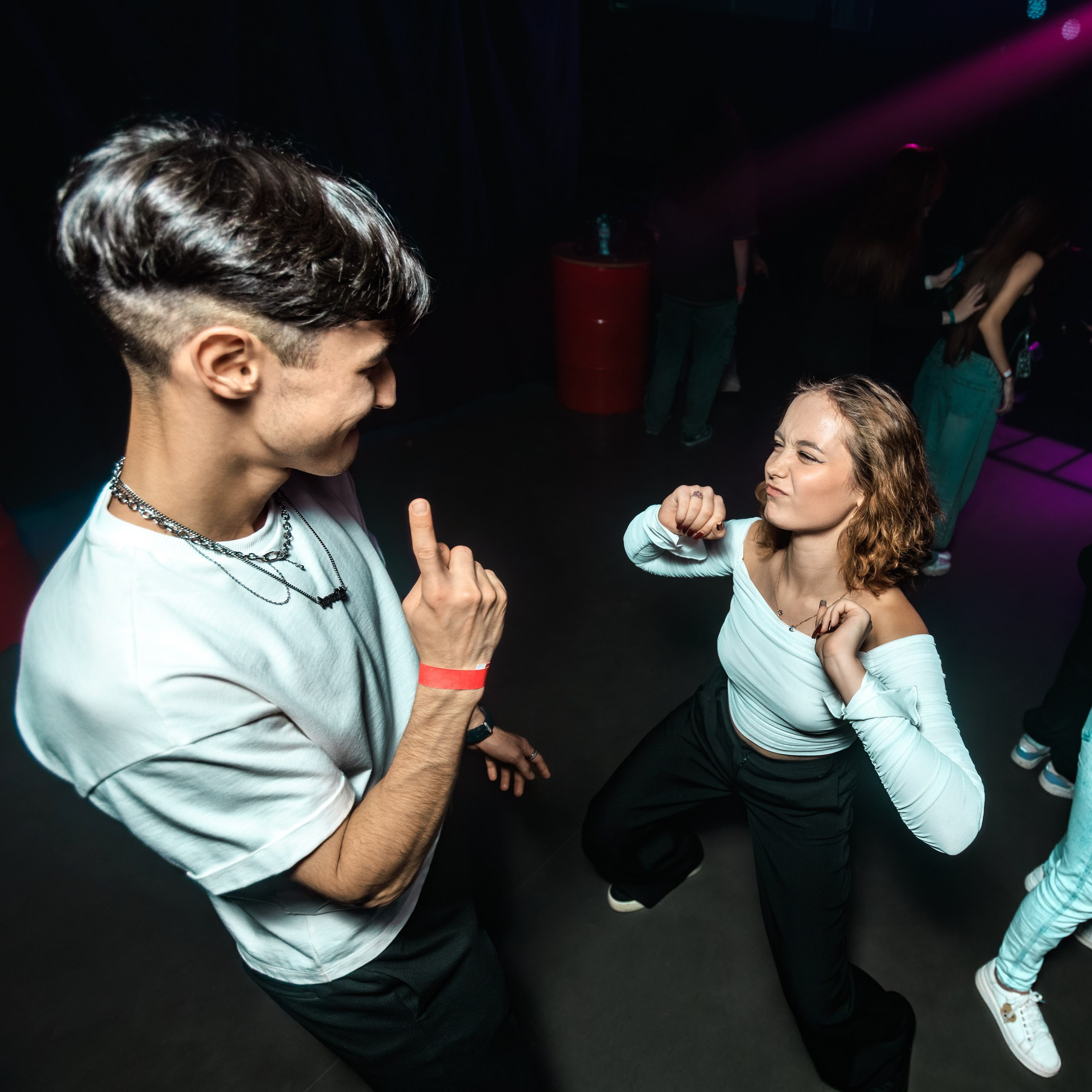 Zodiac party. Репортажный фотограф Екатеринбург | Яркий, качественный репортаж | Концерты, клубы, репортаж, праздники, корпоративы