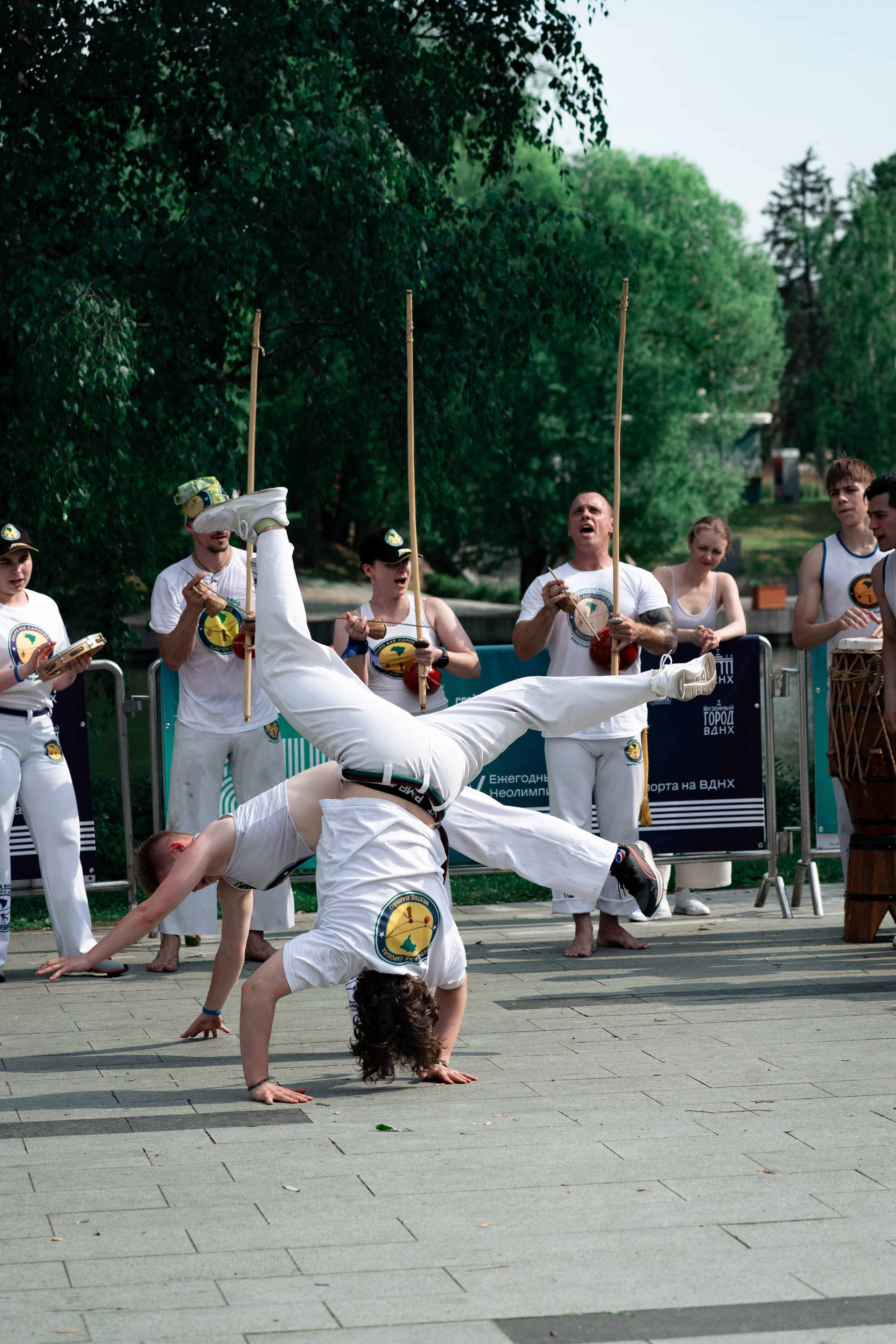 Открытый класс AXE Capoeira на фестивале неолимписких видов спорта на ВДНХ 2025 г:. Фотограф в Москве Ткаченко Владимир