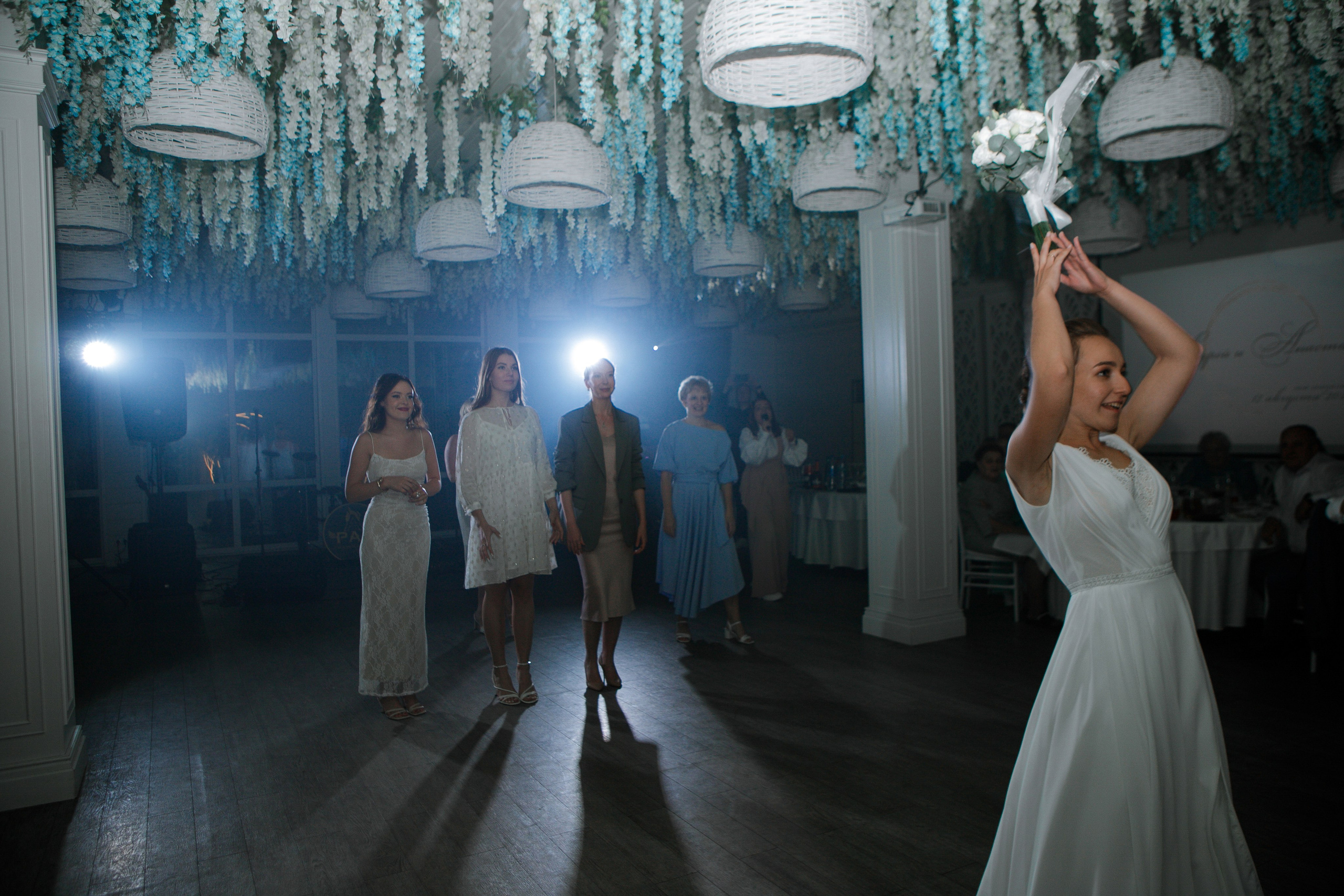 Свадьба на пирсе. Свадебный фотограф в Москве, Самаре, Тольятти