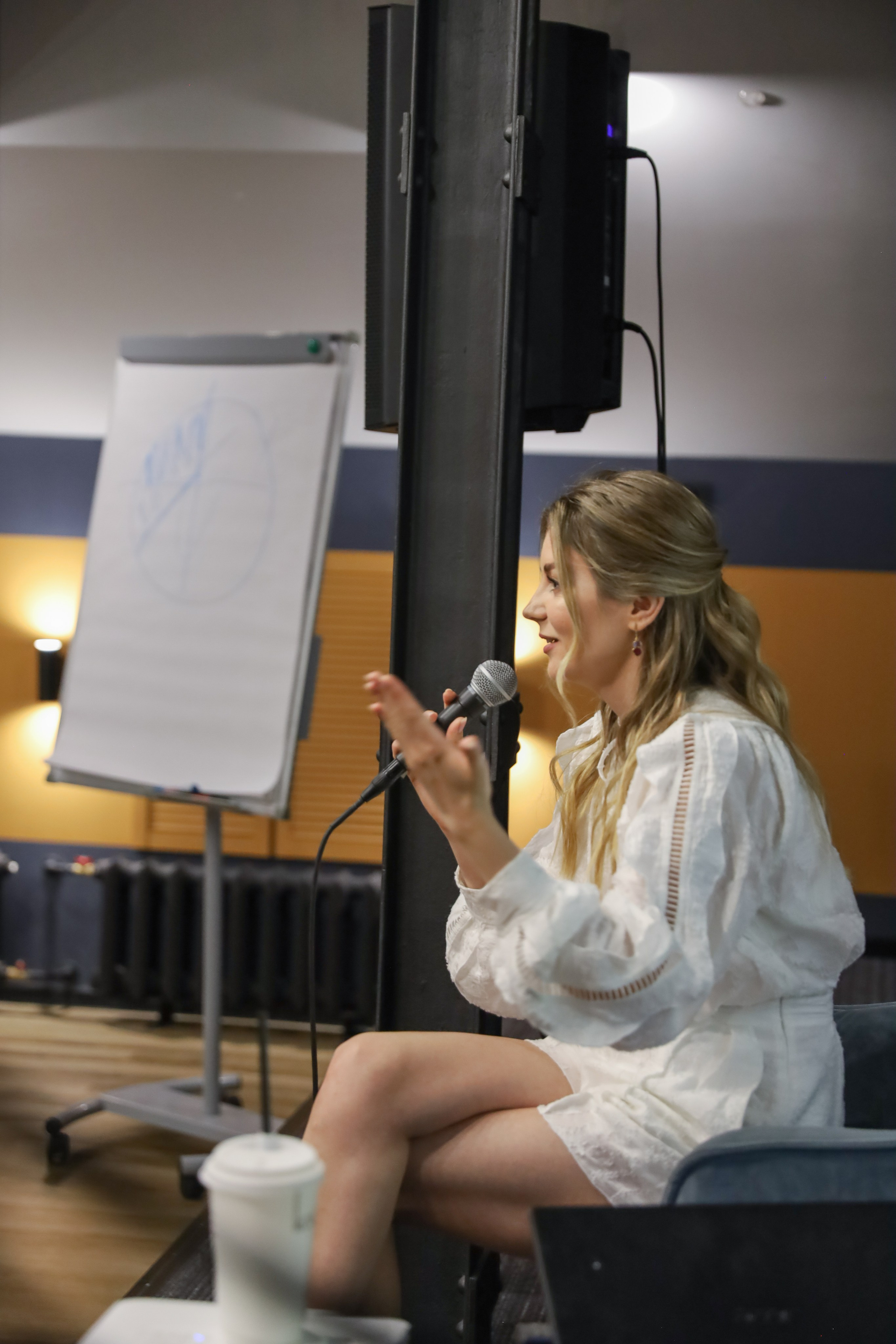 ТРАНСФОРМАЦИОННОЕ ШОУ АННЫ НОВИКОВОЙ 2023. Фотограф мероприятий Ирина Каширина