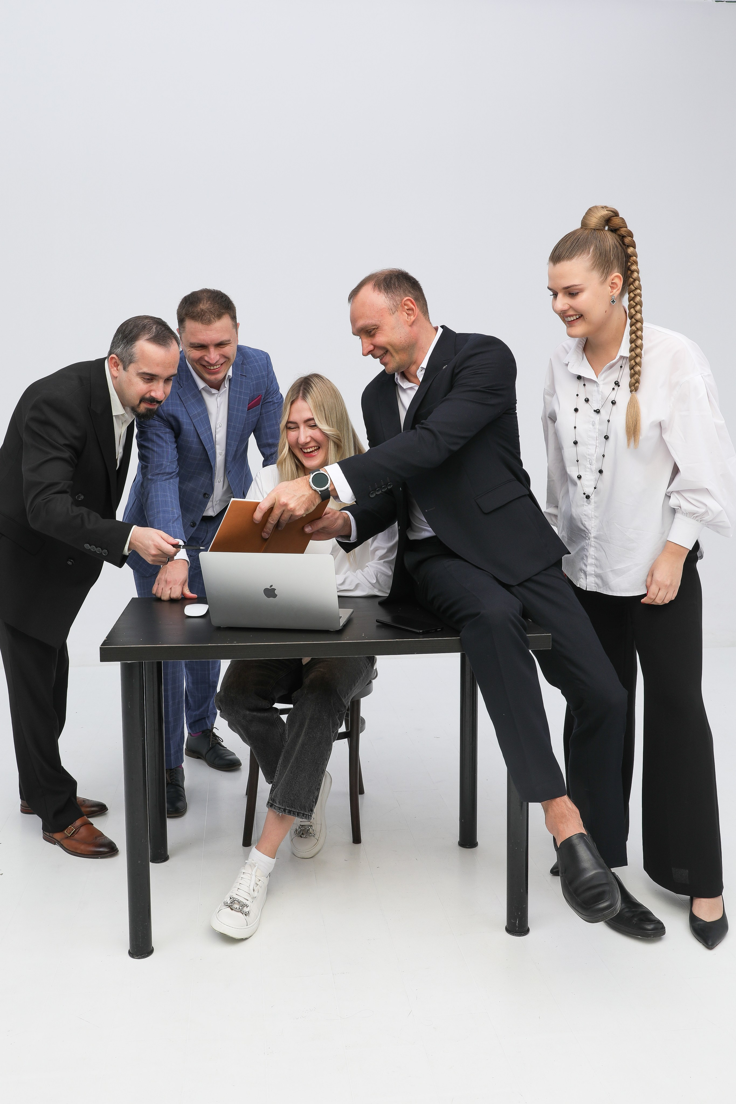 Федеральная компания GLEBOVA GLOBAL. Photographer Viktoriya Markushina «My world throug»