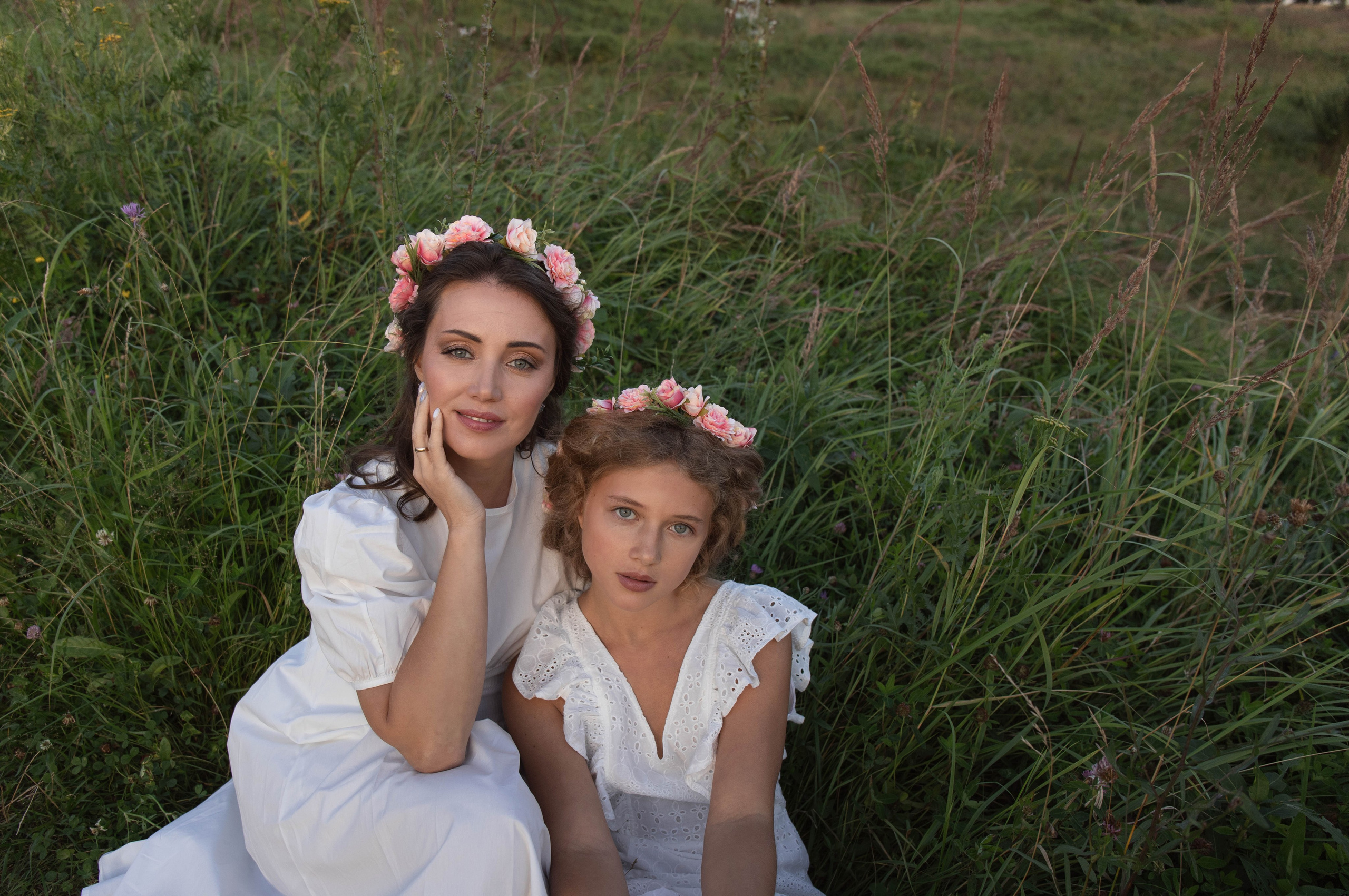 Оля и Арина. Главная