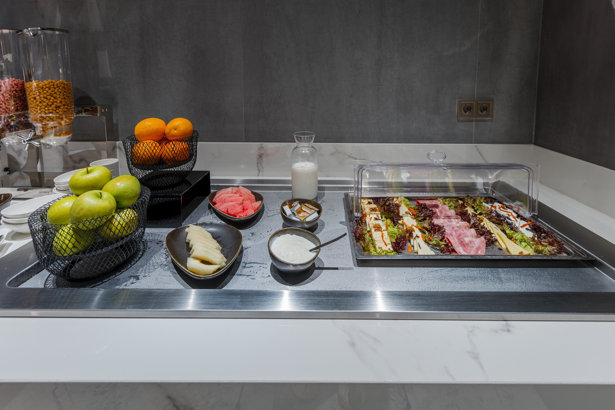 HOTEL PIAZZA EPIGRAPH (BATUMI). Режиссёр, клипмейкер, фотограф — Андрей Охота