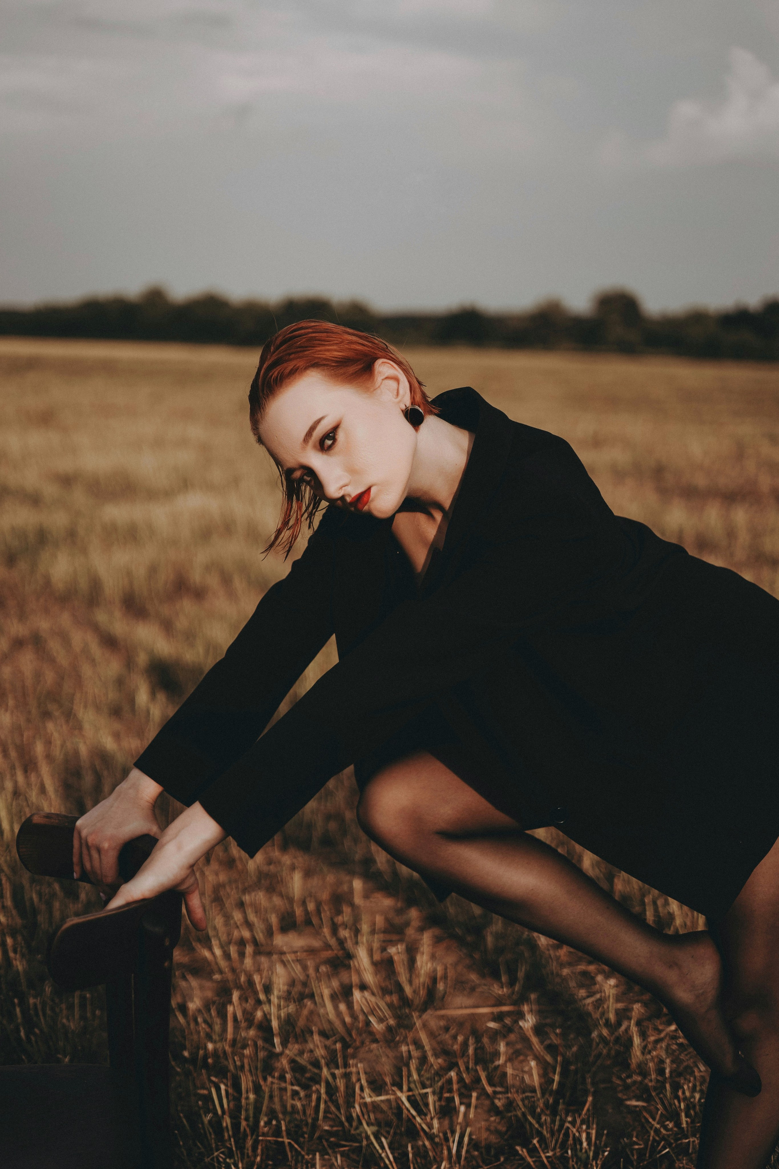 Дарья|Поле. Фотограф Мария Лаенко