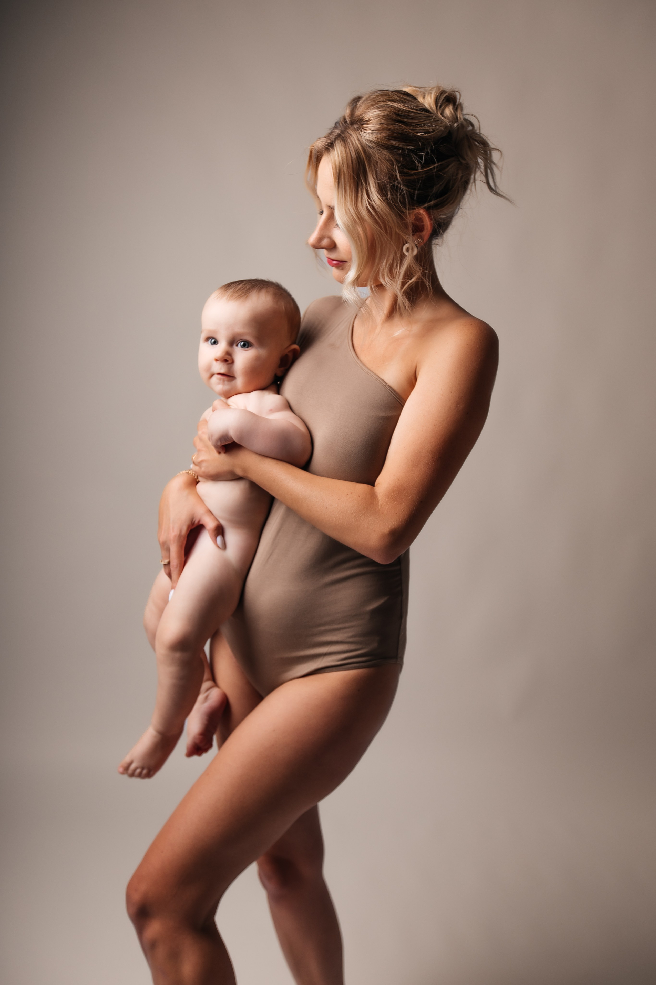 Мама и малыш. Колесникова Татьяна. Фотограф новорожденных Щёлково, Москва, Королев