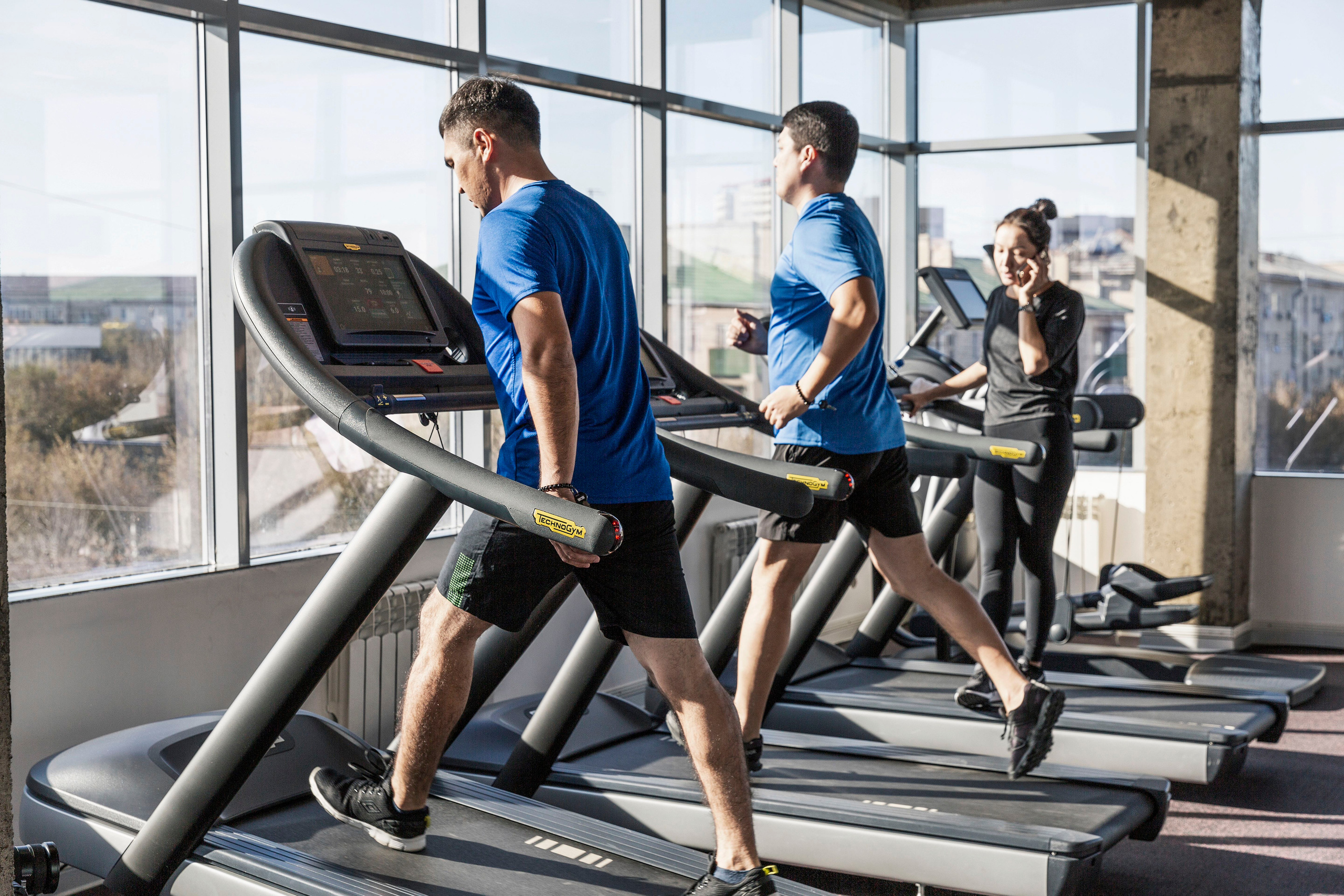 Рекламная фотосессия. Фотограф в Атырау Максим Стадниченко