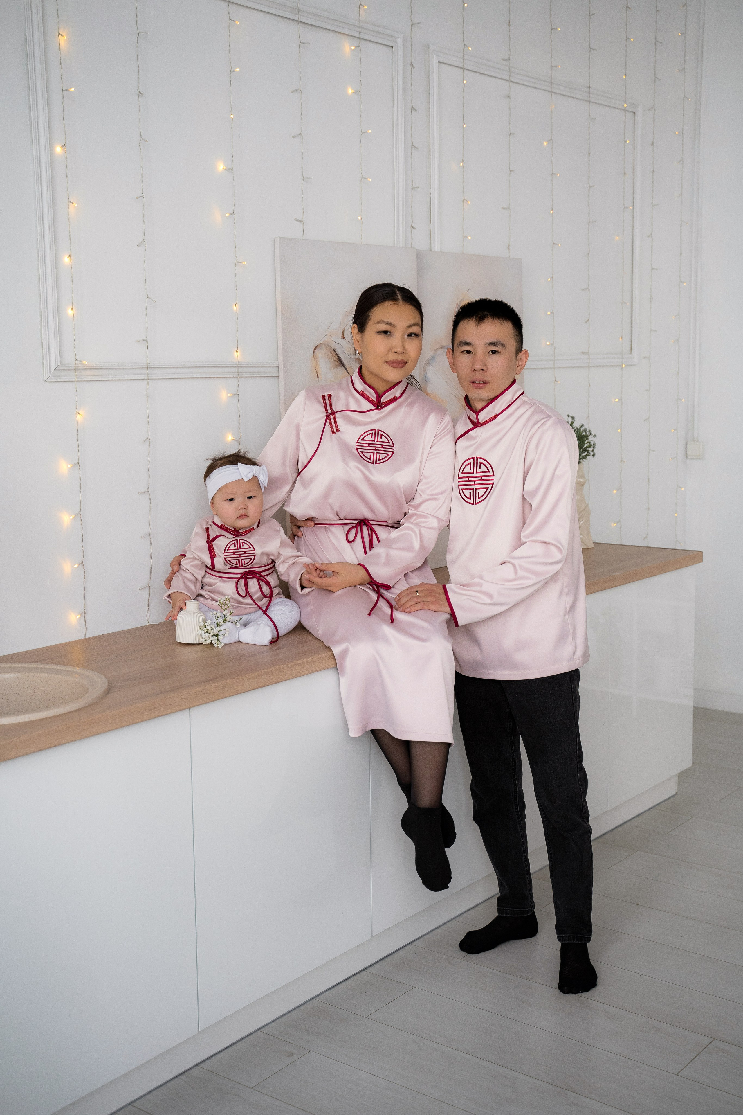 Семейная Люкс. Фотостудия Малина в городе Улан-Удэ. Фотограф Ирина Жарникова