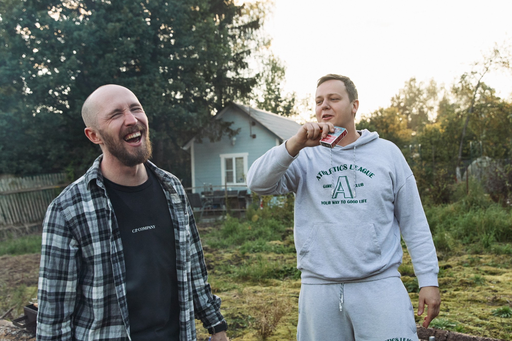 Фотограф на детский день рождения в Москве и Подмосковье: репортажная съемка живых эмоций на даче. Контентный и репортажный фотограф Виталий Кулешов | Москва