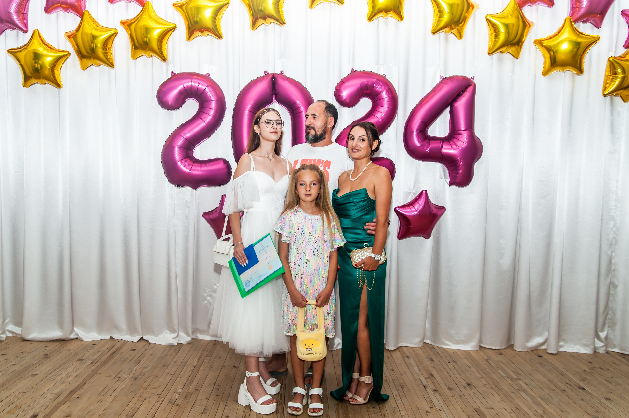 Выпускной МАОУ СОШ № 17 им. Эдуарда Есаяна. Свадебный и семейный фотограф Денис Лукьянов в Краснодаре, Краснодарском крае и Республике Крым