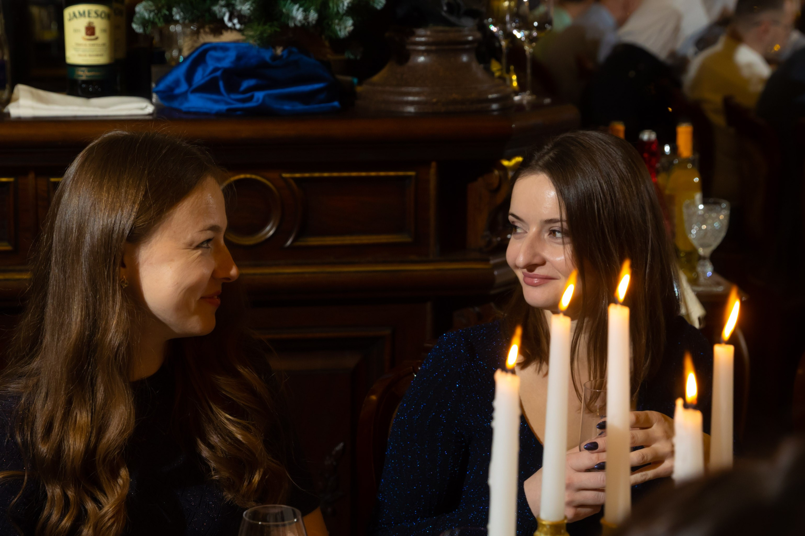 Фотосъёмка Новогоднего корпоратива в концептуальном ресторане в центре Санкт-Петербурга. Фотограф на праздник, корпоратив, День Рождения и Юбилей в г. Санкт-Петербурге Алексей Анкушев