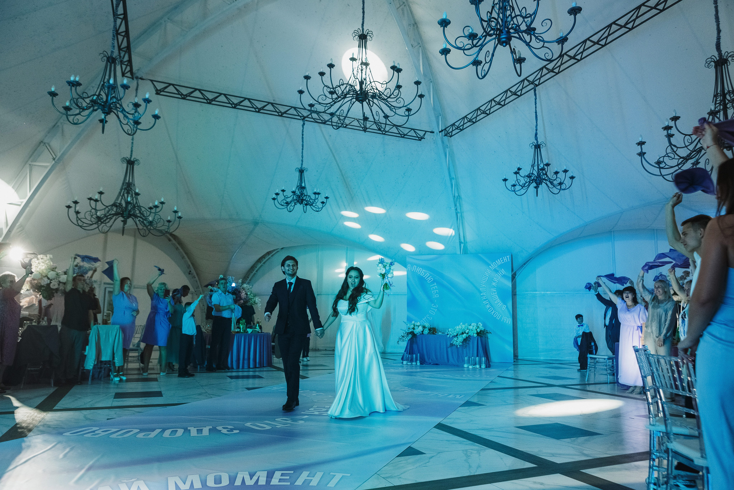 Романтические свадебные моменты Кирилла и Юли в Голден Хорс Таганрог. Свадебный и семейный фотограф в Таганроге Бакарюк Антон