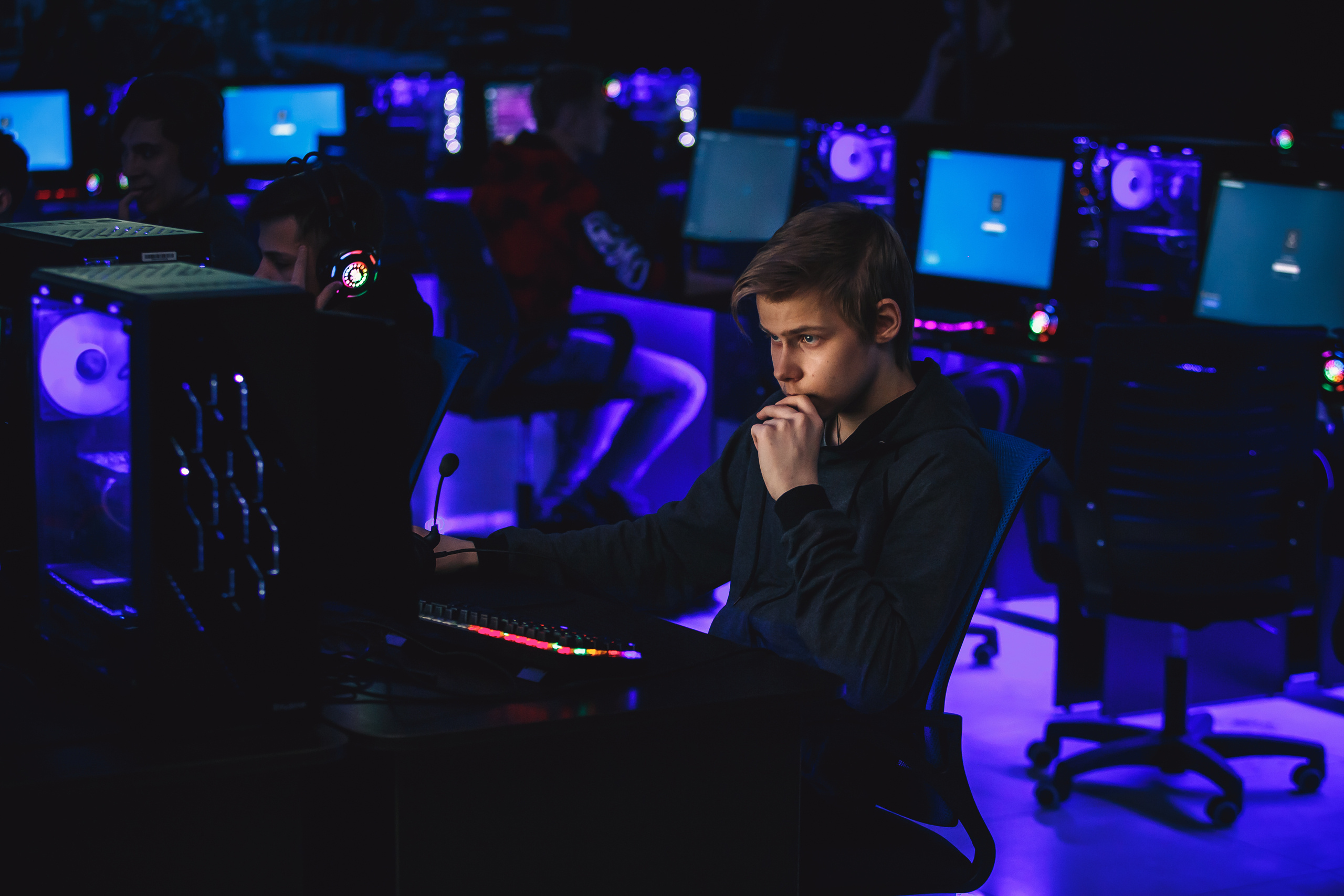 Кибер турнир. Семейный и репортажный фотограф в Ижевске Иван Ральников