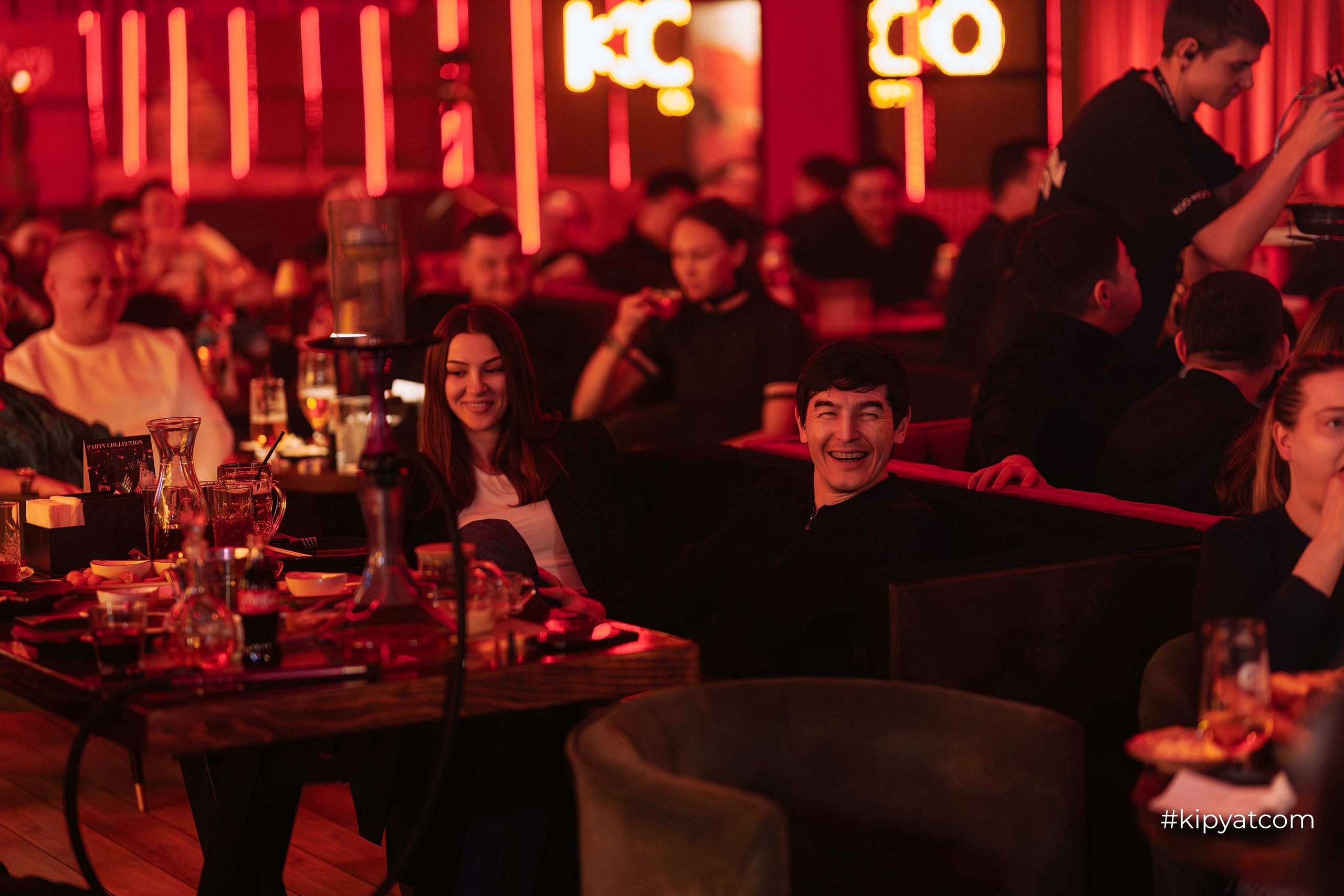 Сольный стендап концерт Александра Меркуль