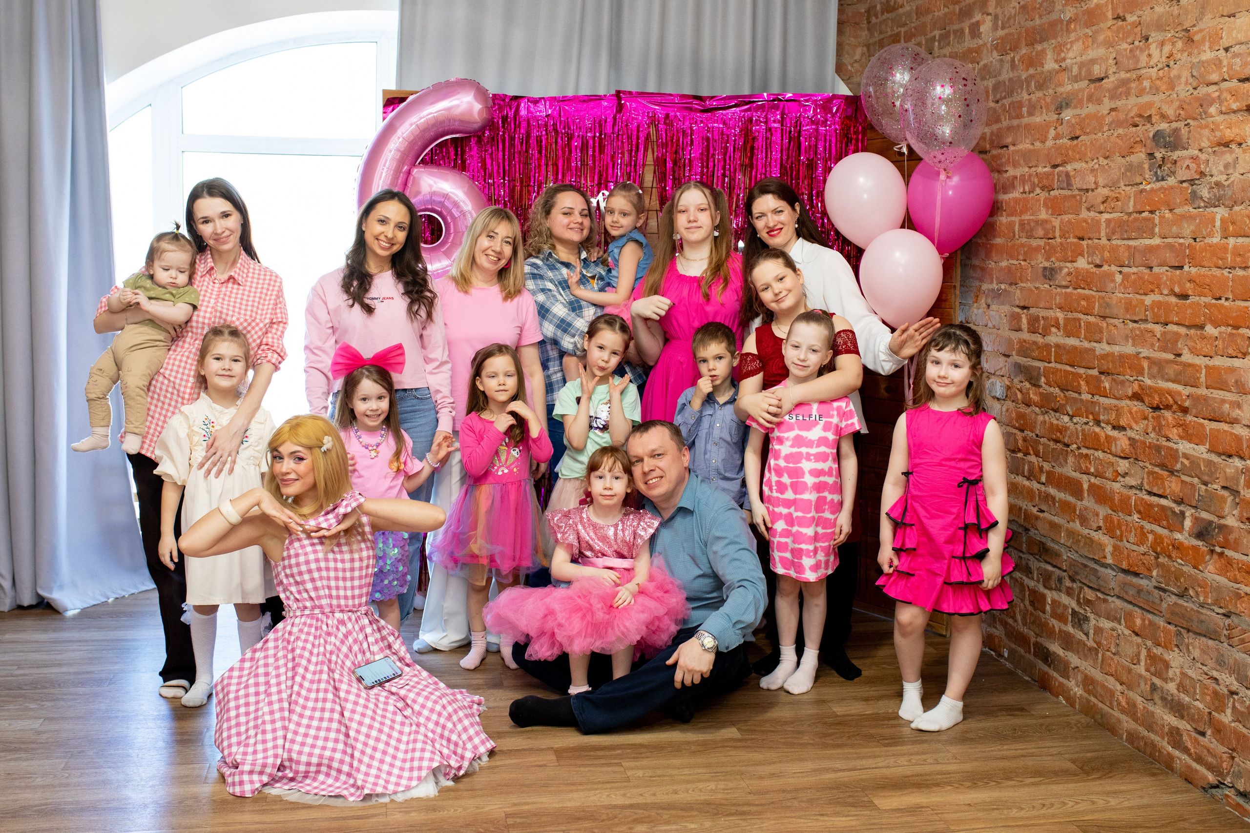 День рождения в стиле Барби) Волшебный розовый праздник для главной именинницы!. Фотограф в Новосибирске Ася Зверева