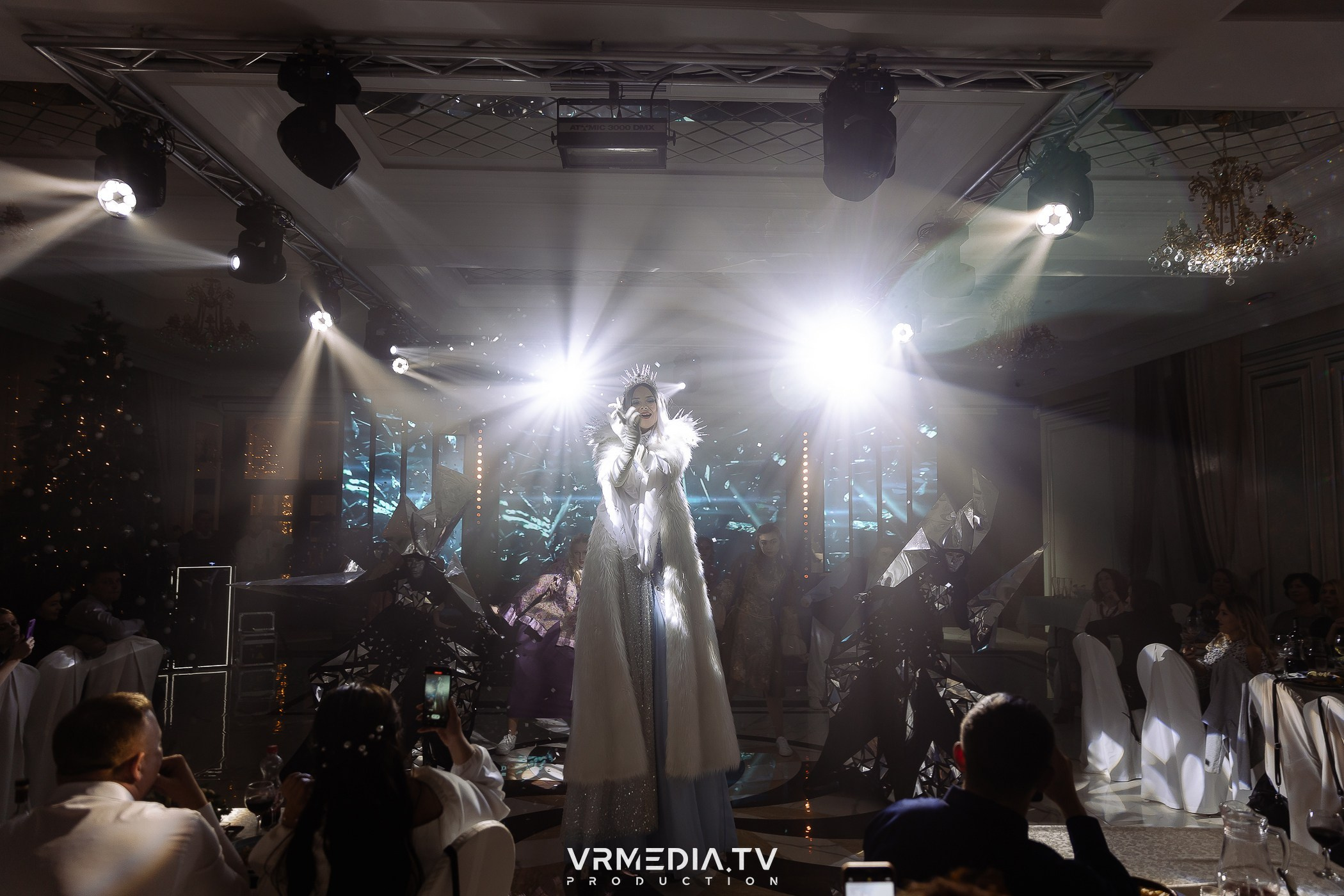 Новогодний вечер в ресторане «Лазурный Берег»