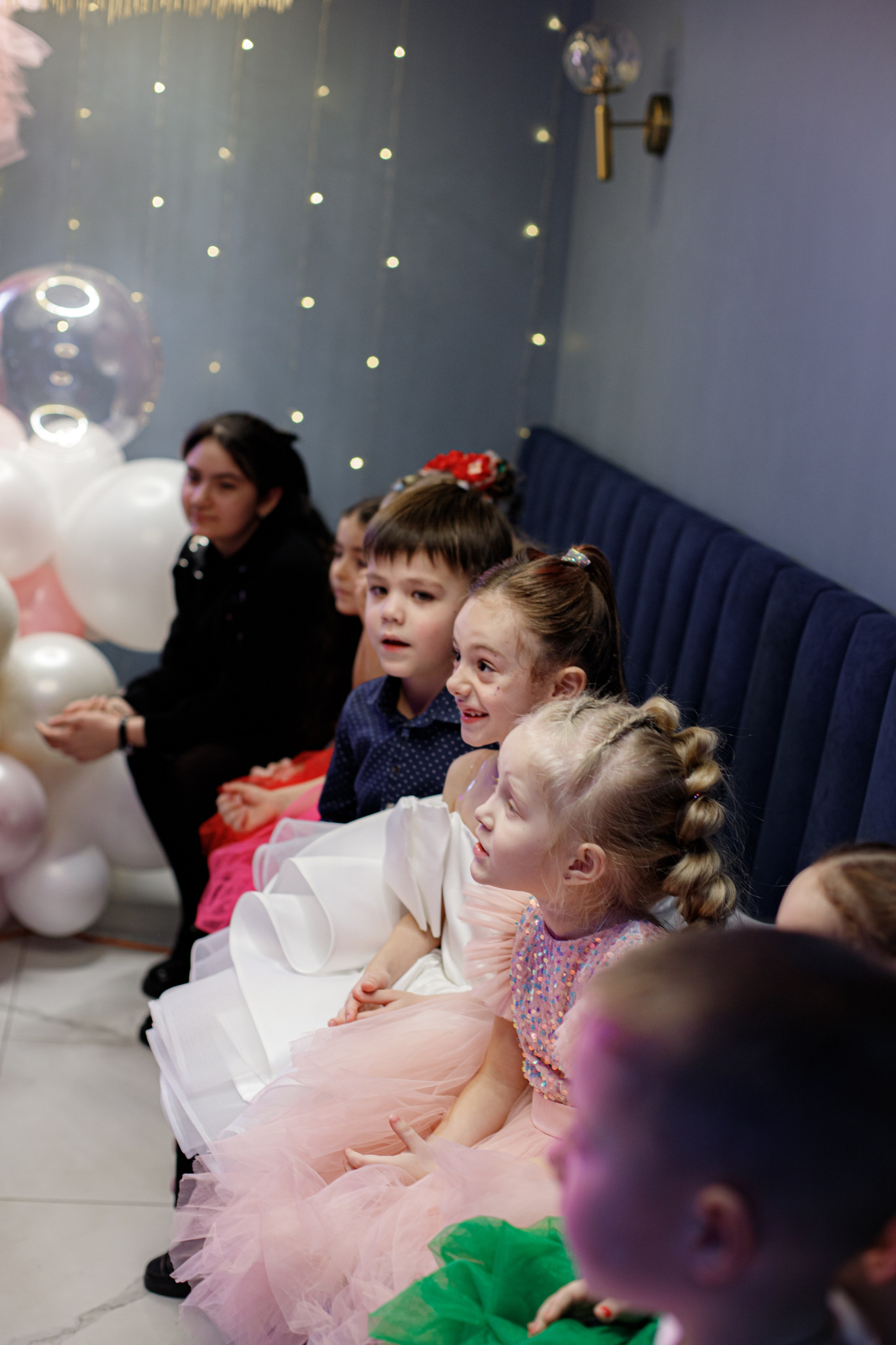 ASIA'S BIRTHDAY PARTY. Photokarish