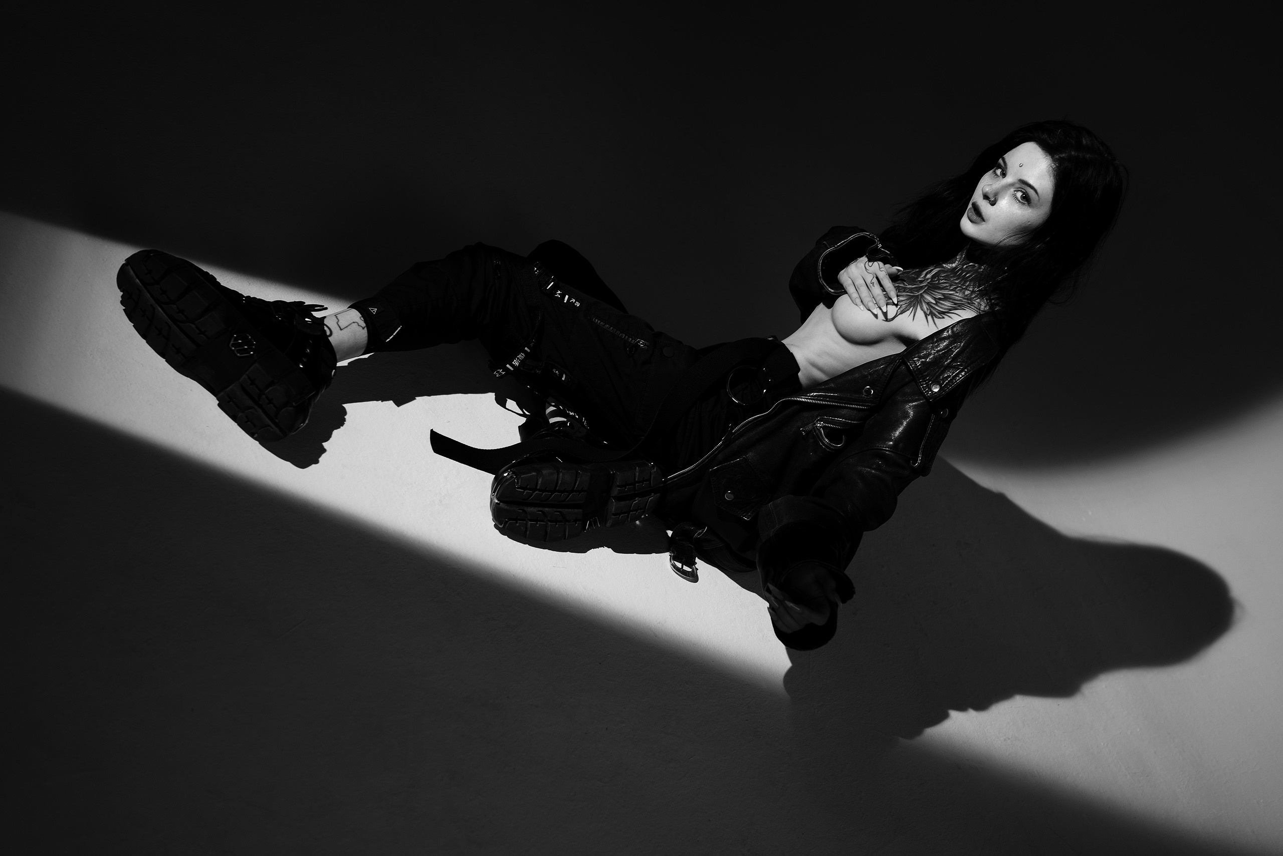 s e c r e t s　o f　t h e　d a r k　a r t