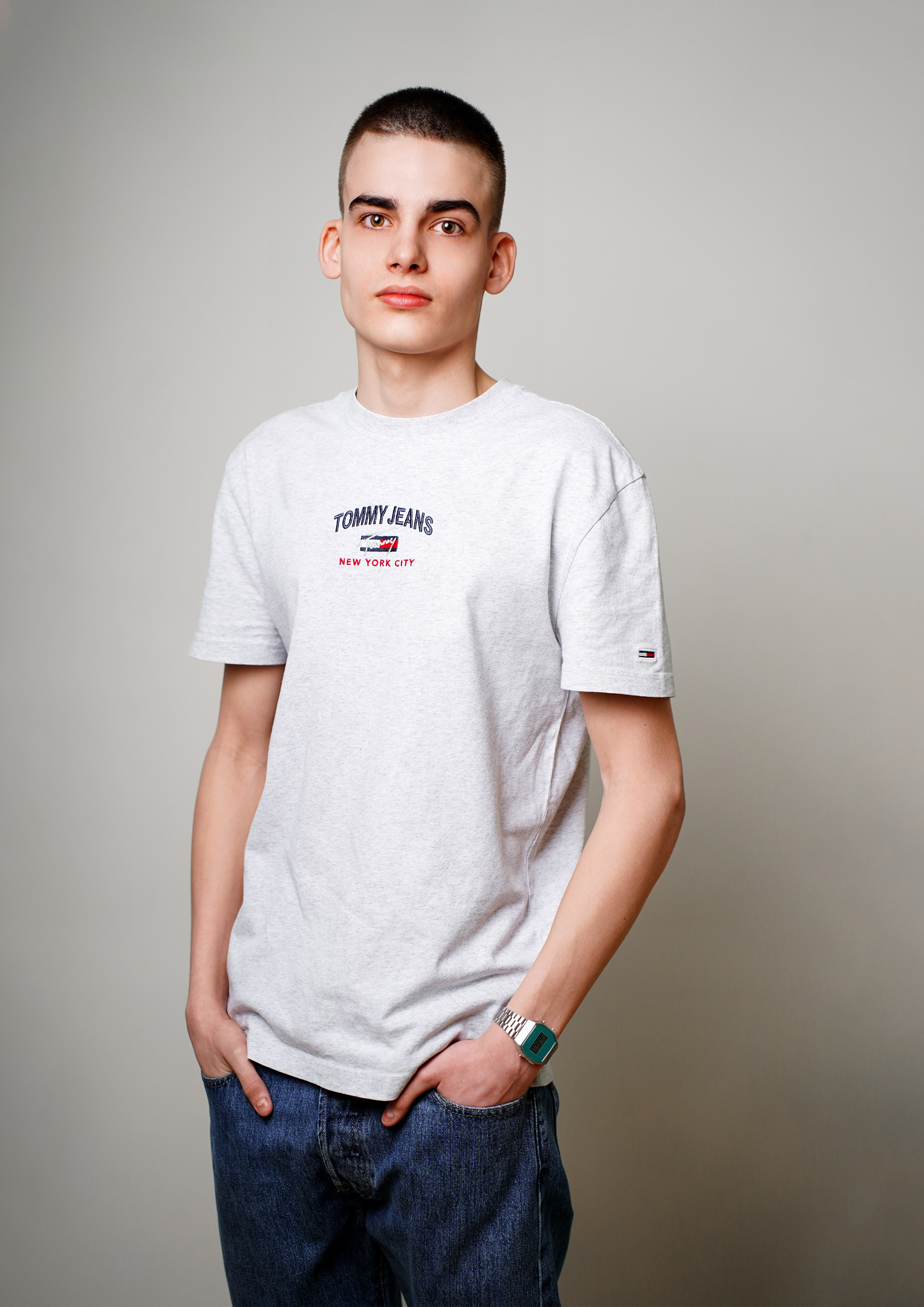 Образы. MEMENTO.Выпускные альбомы, школьные, юбилейные и другие книги. Ростов-на-Дону