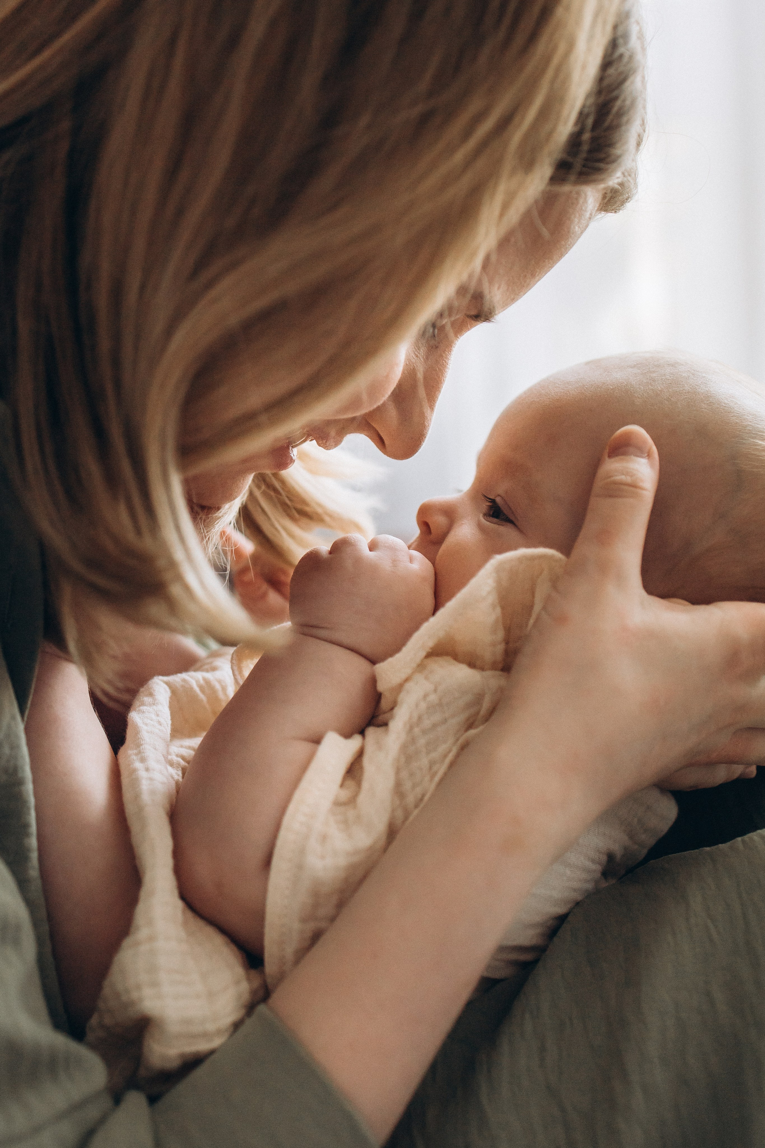 Уютная домашняя съемка с малышкой и котиком. Семейный фотограф в Москве, Щелково, Фрязино _ Виктория Степанова
