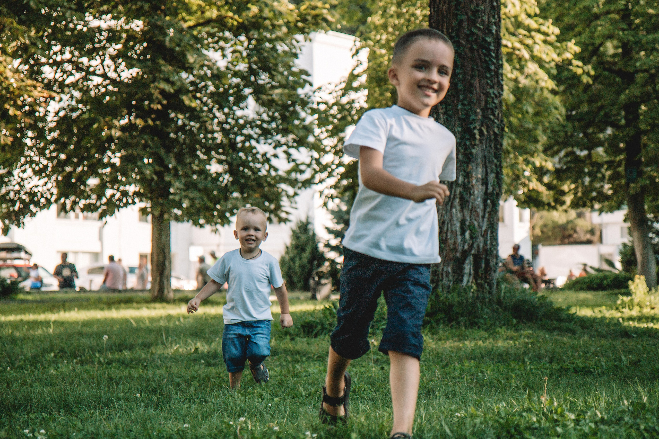 Наталья и мальчики. Прогулка в Абрау-Дюрсо. Семейный фотограф Новороссийск, Анапа, Геленджик — Юлия Давыдова