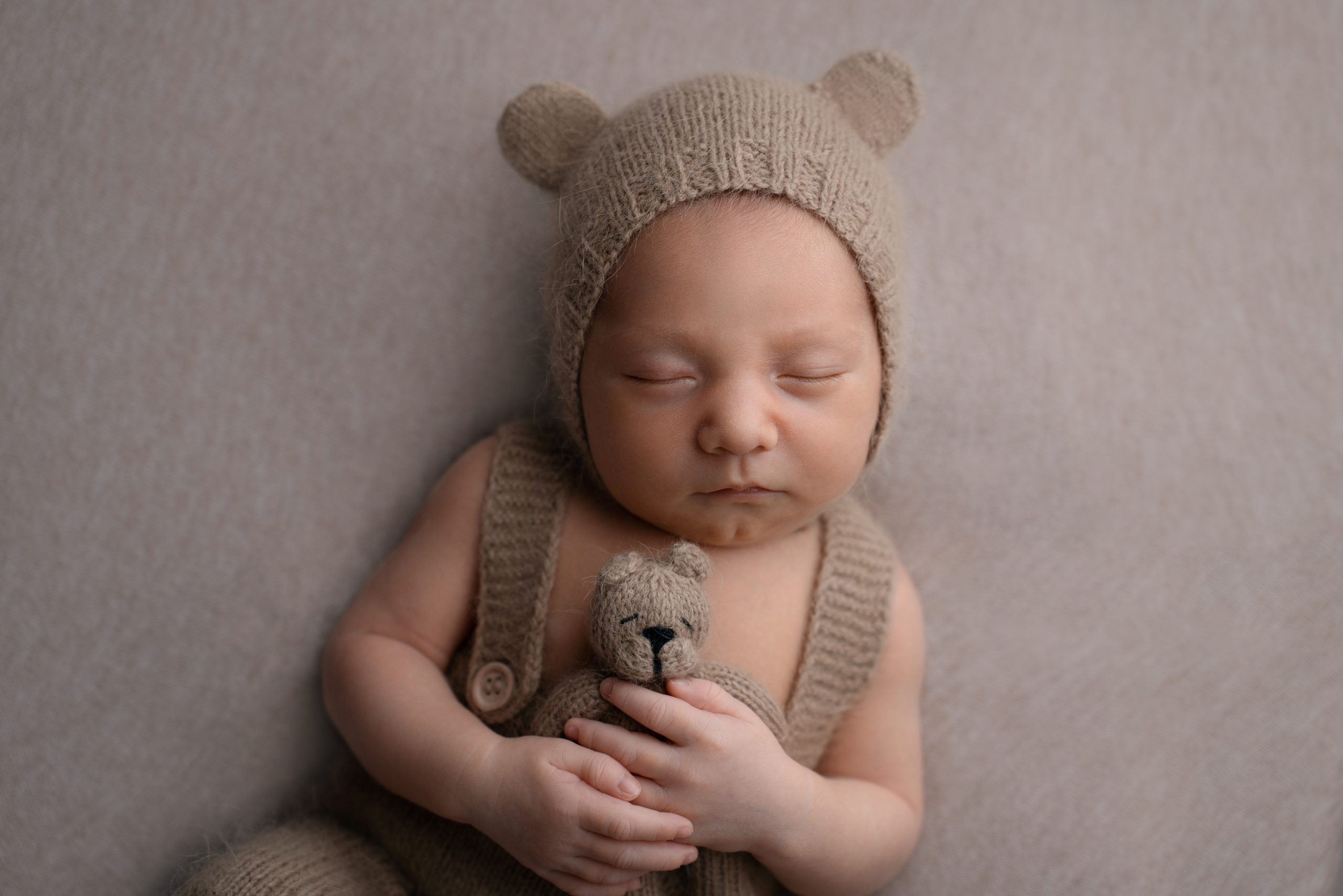 Ньюборн. Фотограф новорожденных Оренбург и свадебный фотограф Оренбург