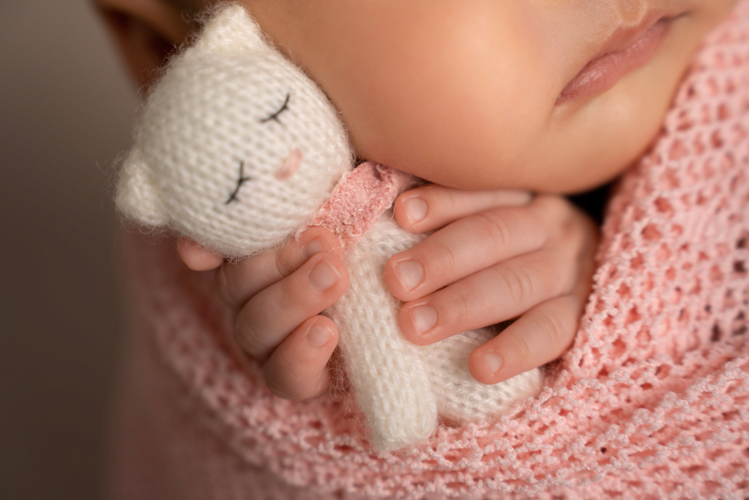 Фото с родителями/Макроснимки. Фотограф новорожденных Оренбург и свадебный фотограф Оренбург