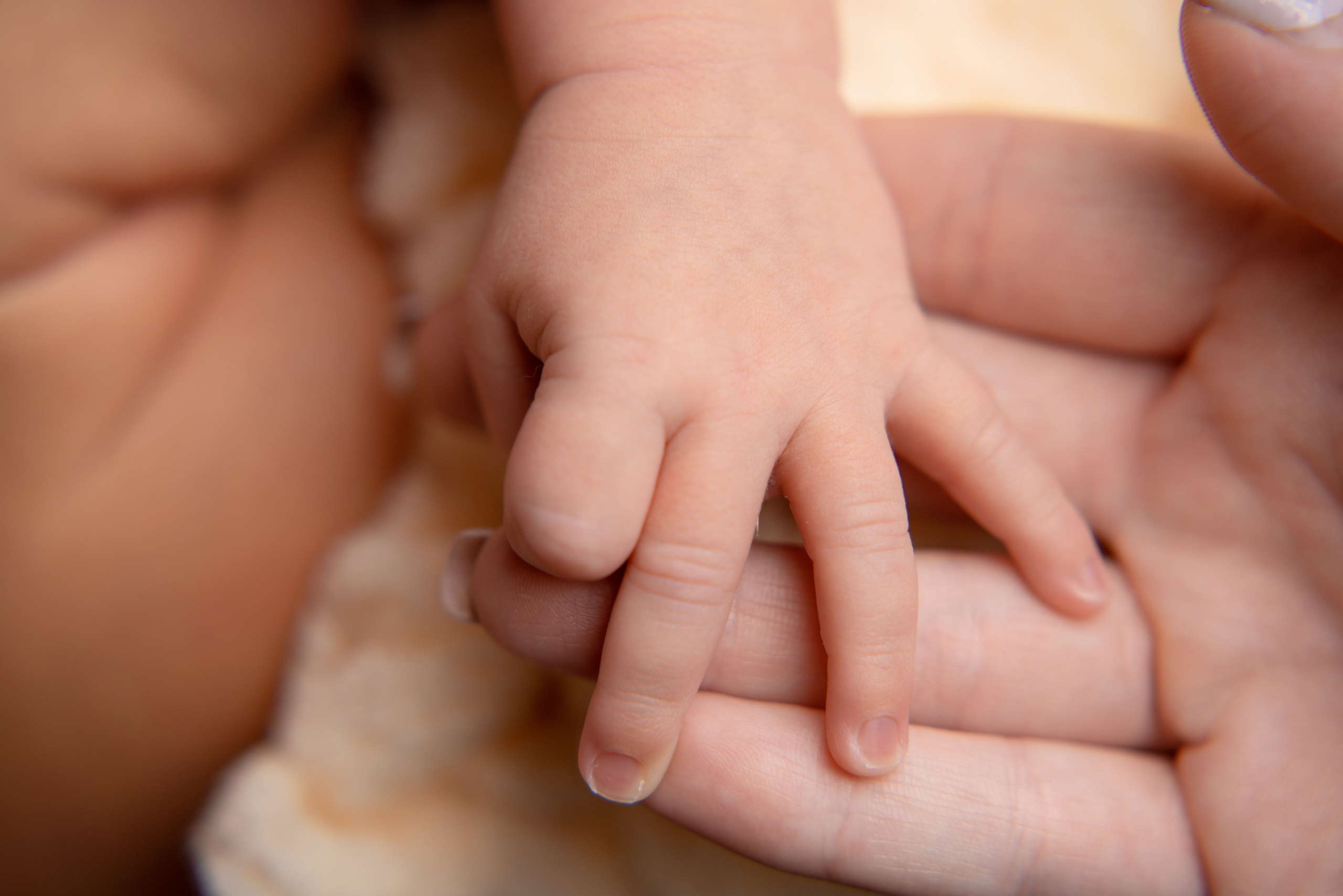 Фото с родителями/Макроснимки. Фотограф новорожденных Оренбург и свадебный фотограф Оренбург
