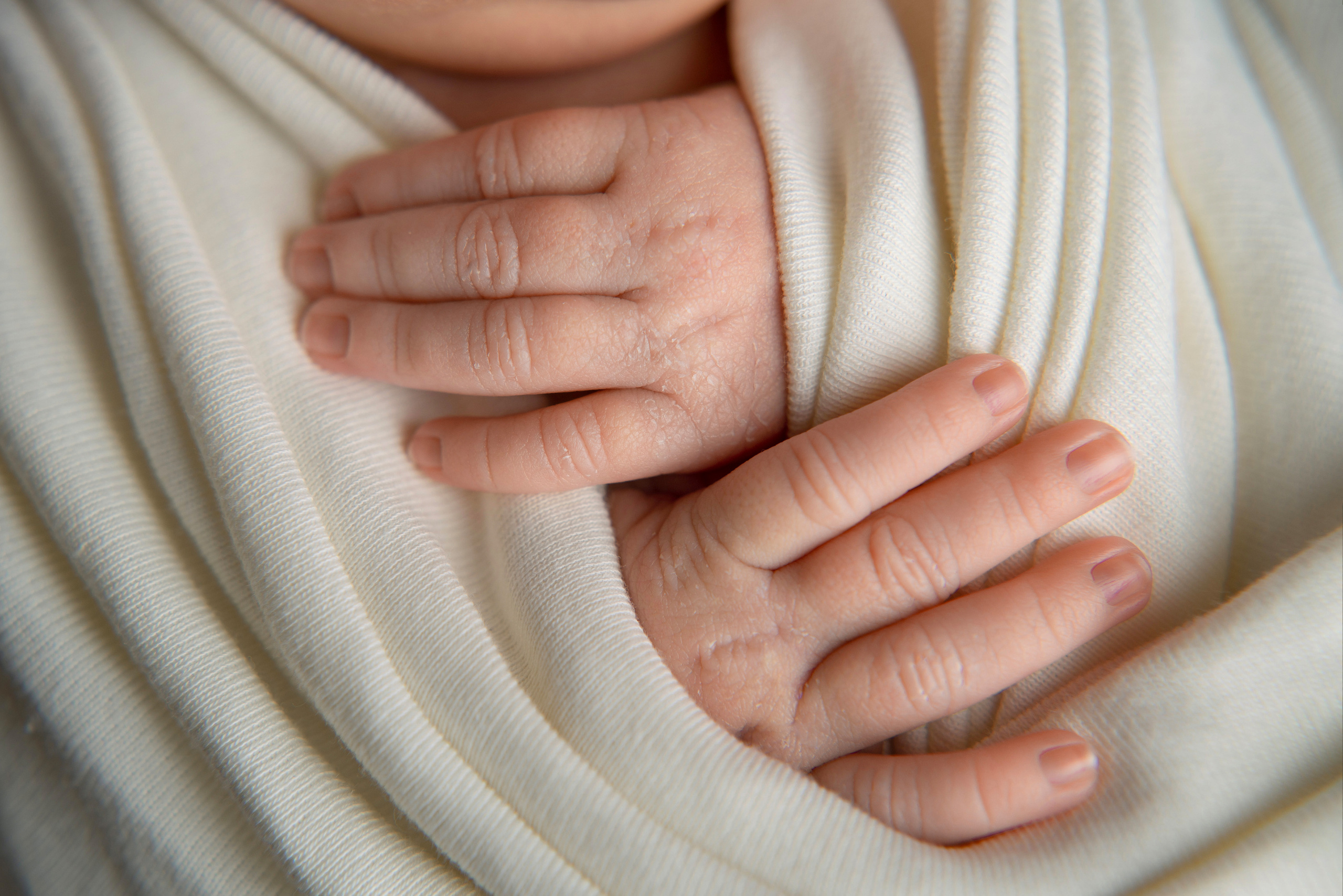 Фото с родителями/Макроснимки. Фотограф новорожденных Оренбург и свадебный фотограф Оренбург